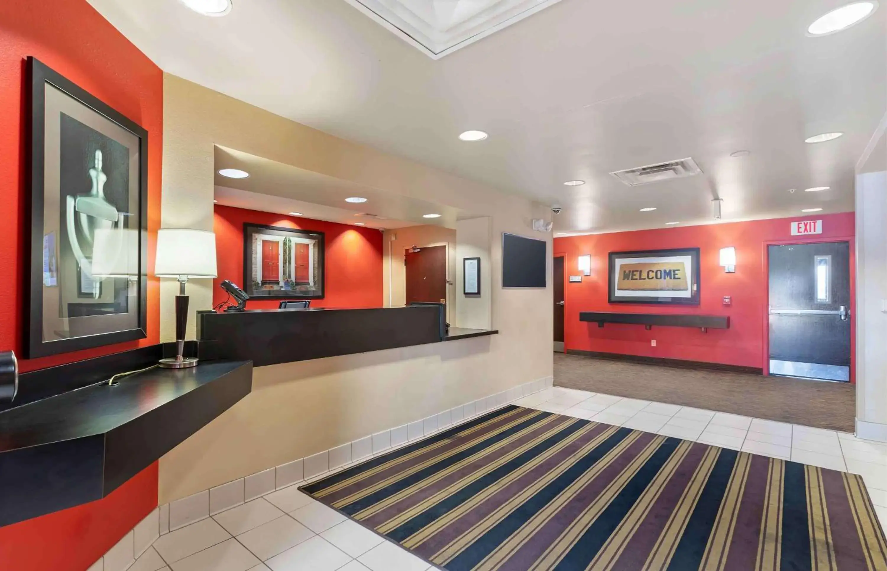Lobby or reception in Extended Stay America Select Suites - Des Moines - Urbandale Lobby or reception in Extended Stay America Select Suites - Des Moines - Urbandale