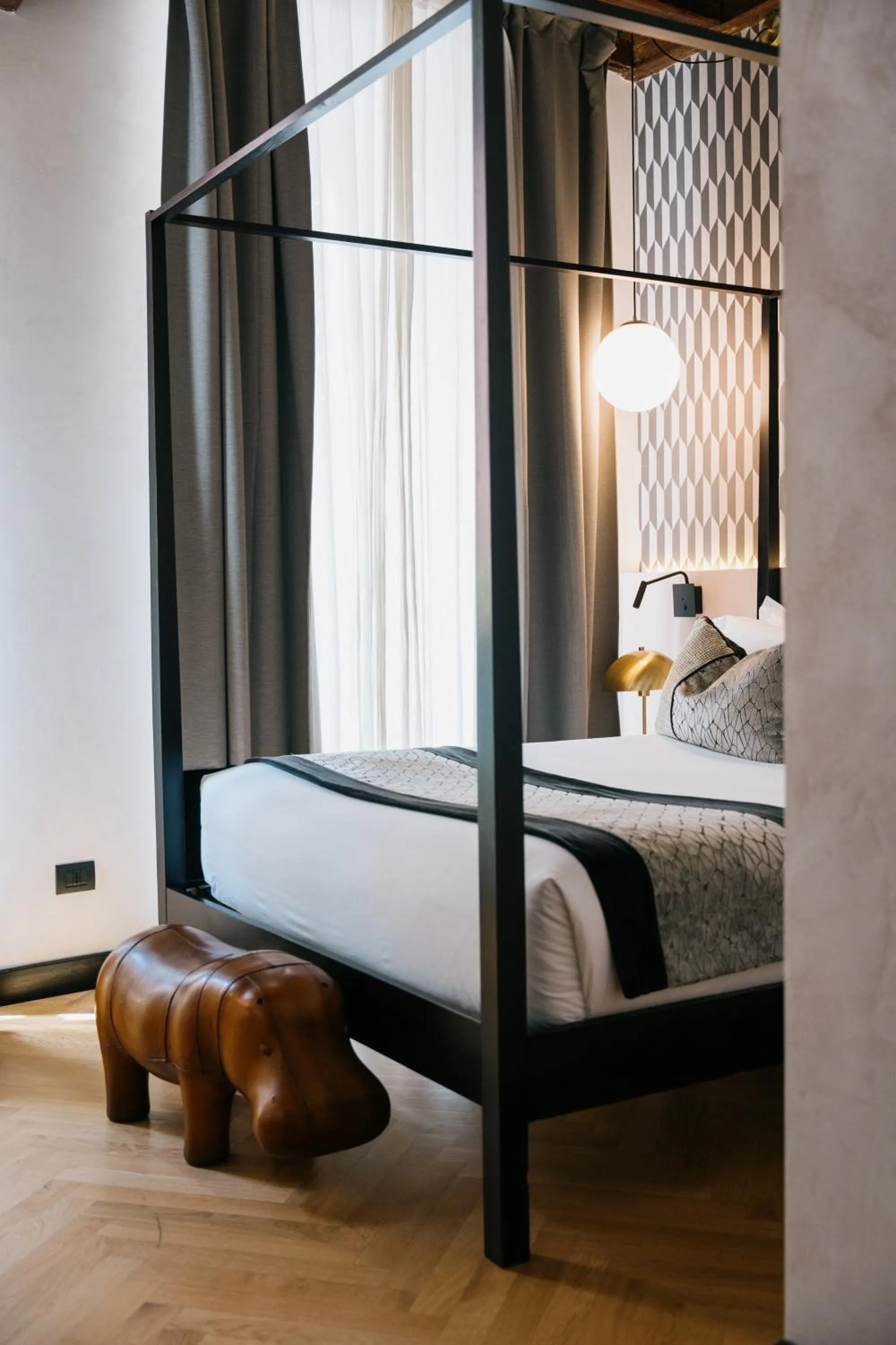 Bedroom, Bed in NAMAN HOTELLERIE - Margutta