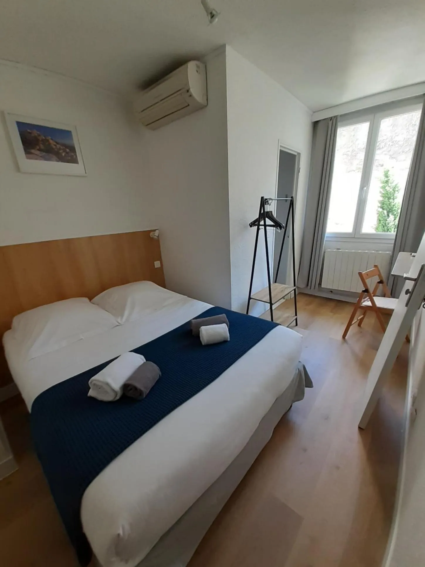 Bed in Hôtel L'Herbier d'Orange