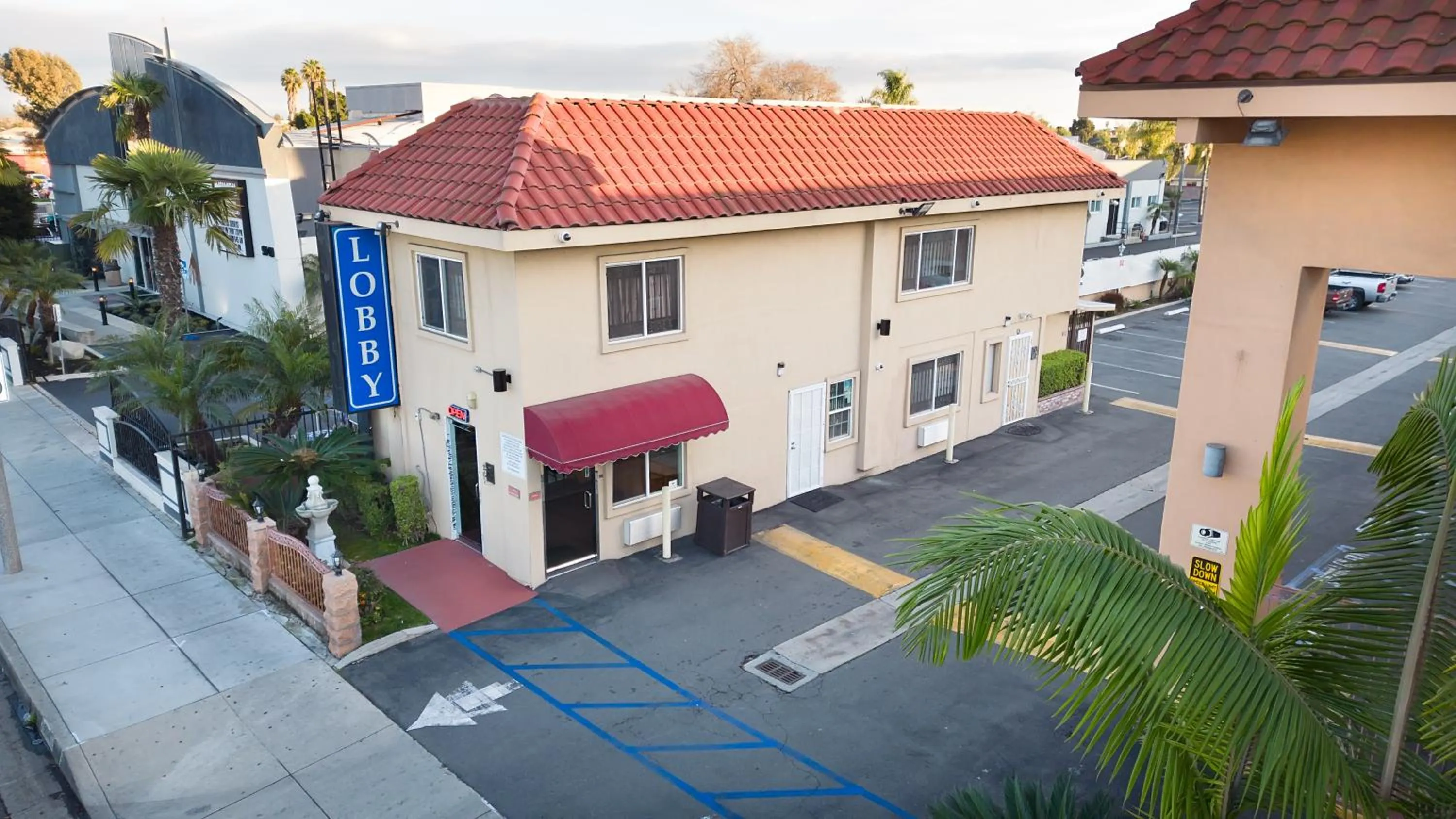 Property building in Rodeway Inn & Suites