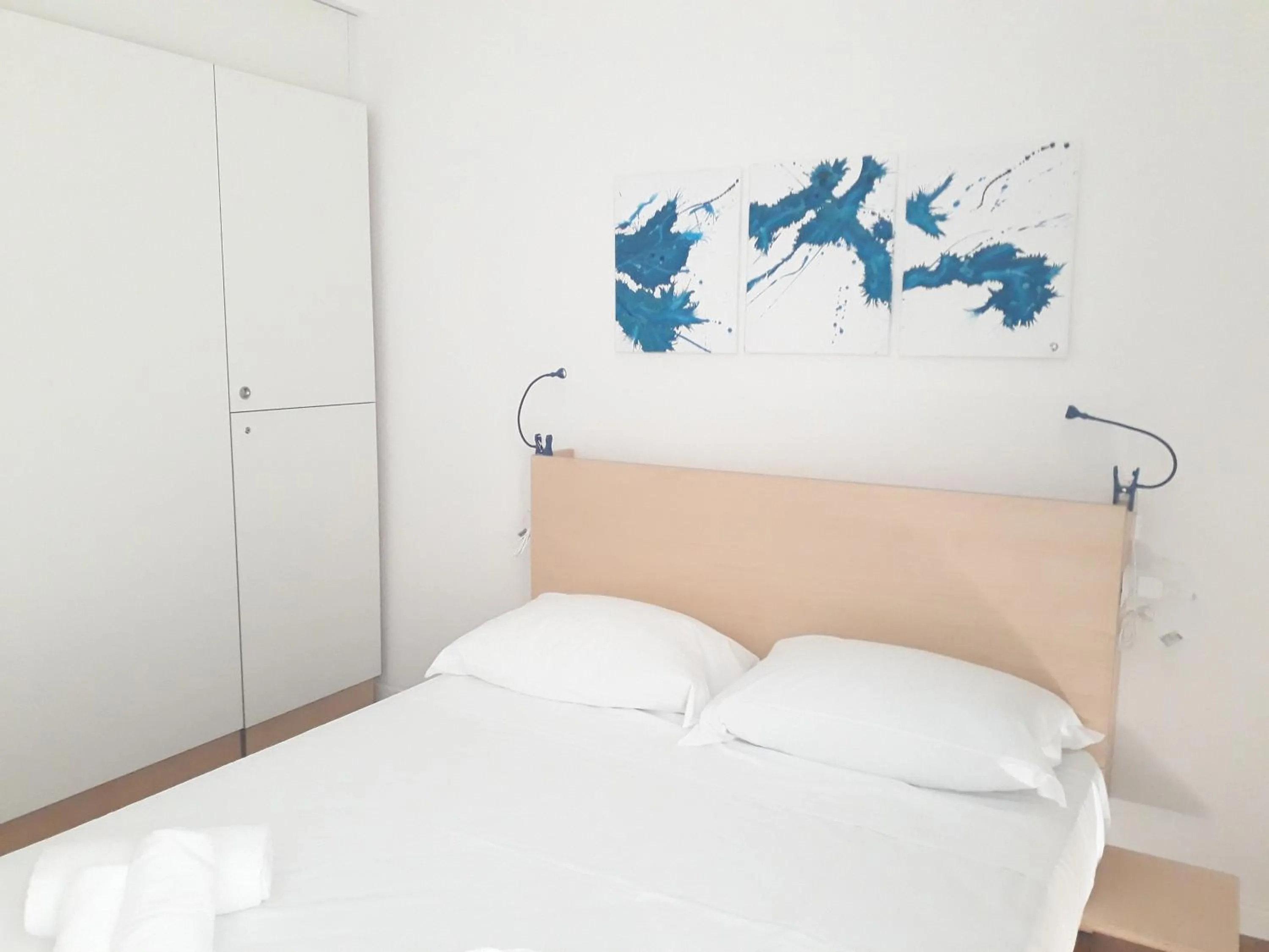 Bedroom, Bed in Luna Blu