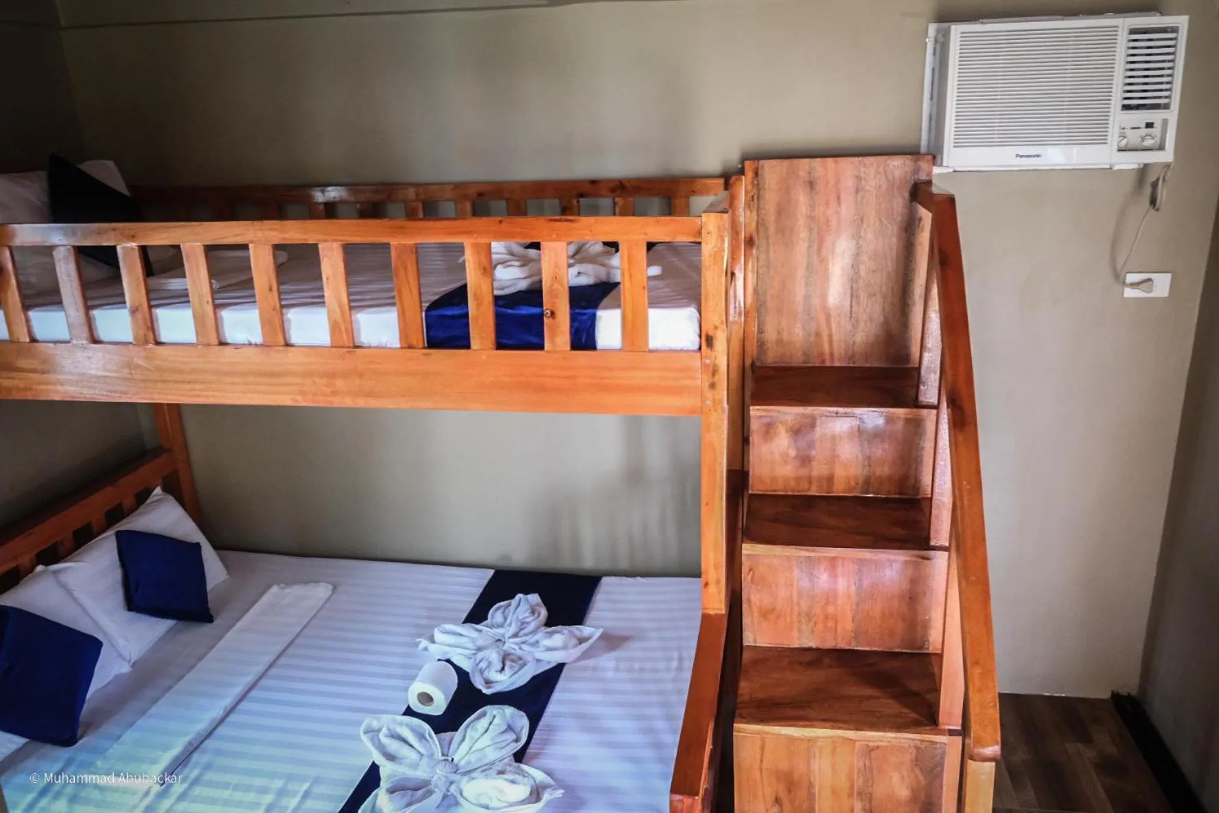 Bed in Camaya-an Paradise Beach Resort