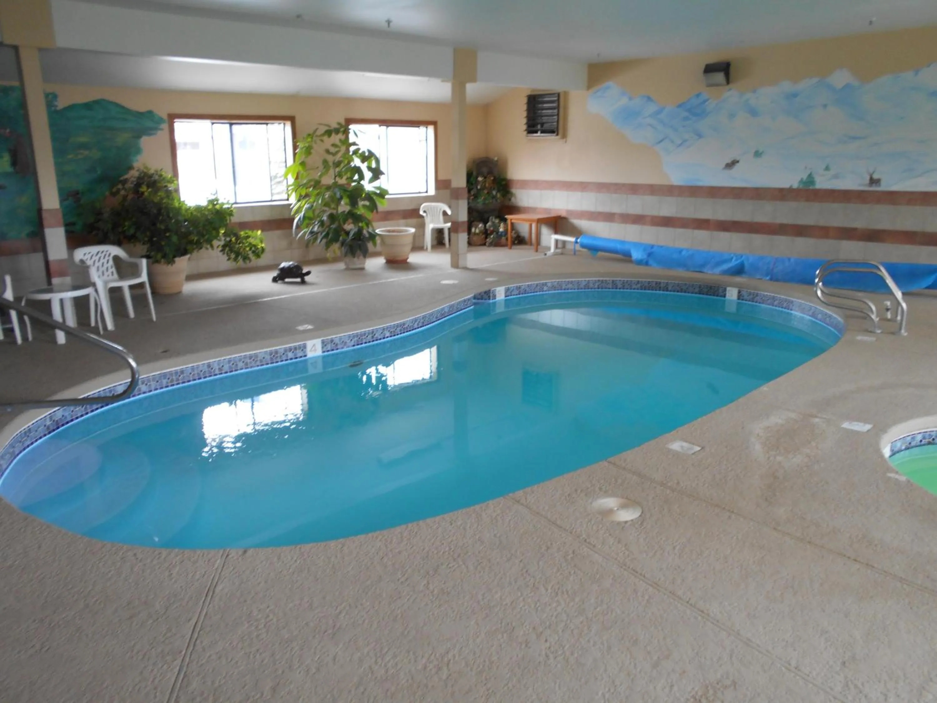 Hot Tub in Alpine Inn & Suites Gunnison