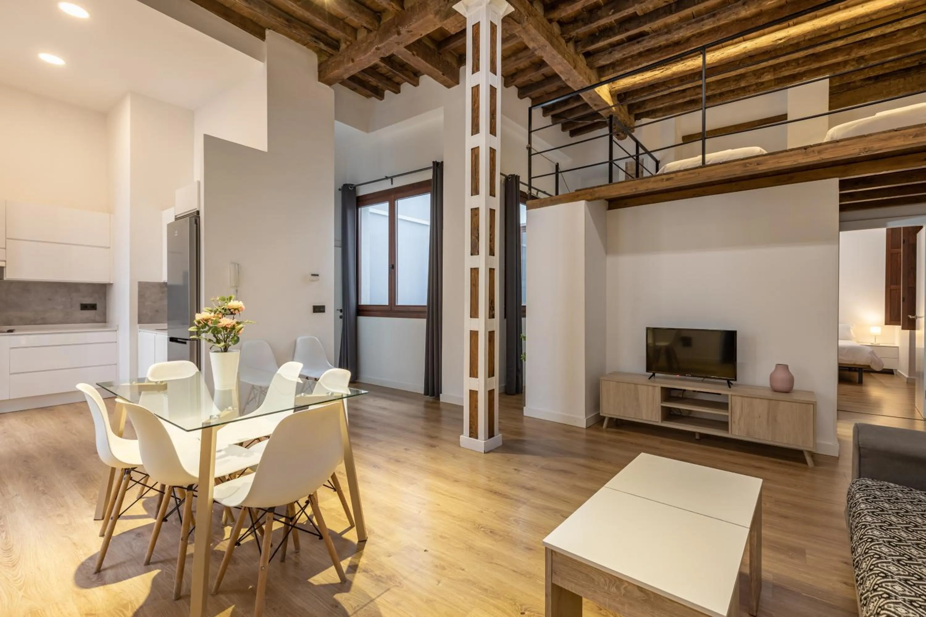 Communal lounge/ TV room in Apartamentos Granada Deluxe 3000