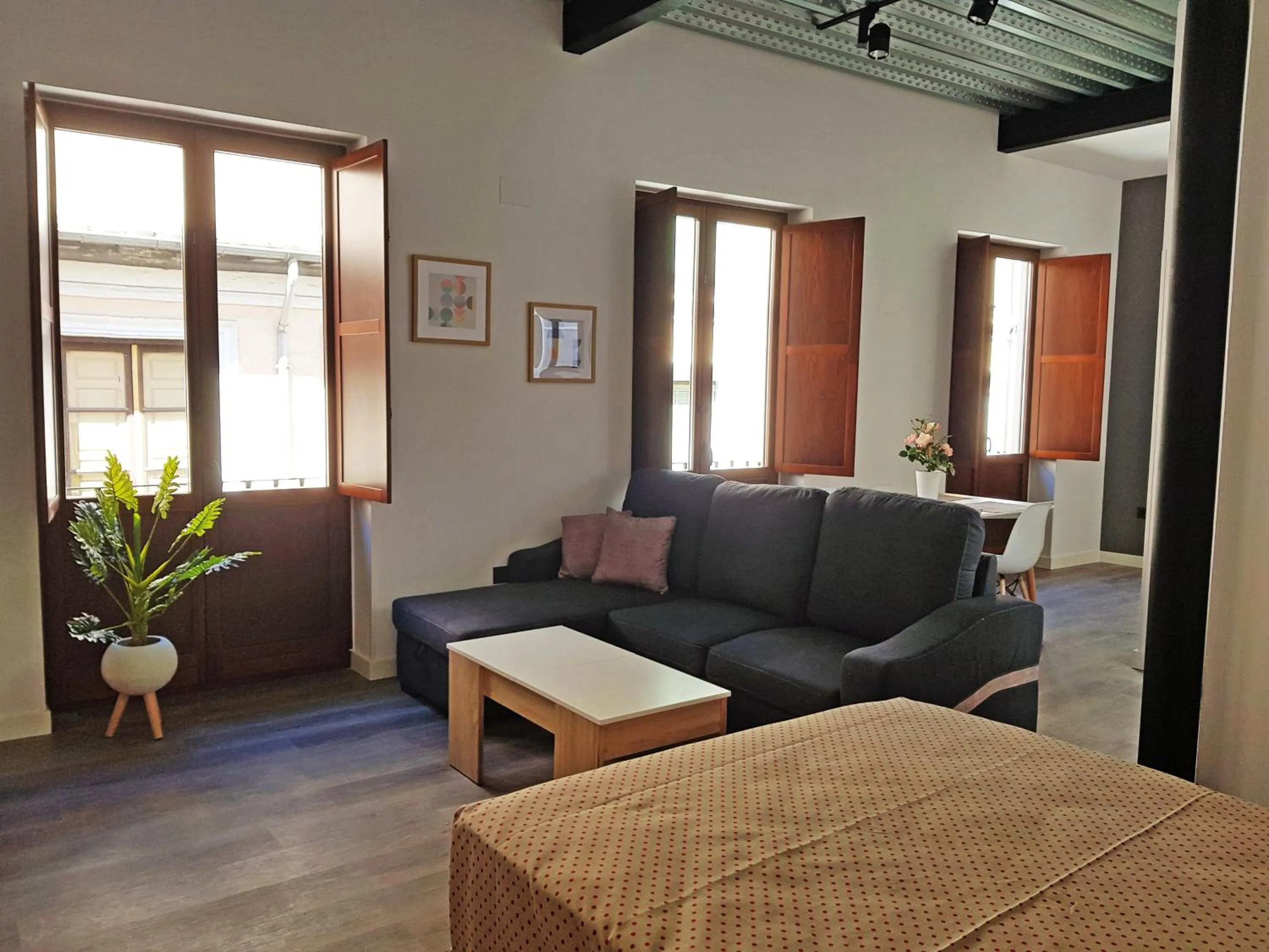 Living room in Apartamentos Granada Deluxe 3000