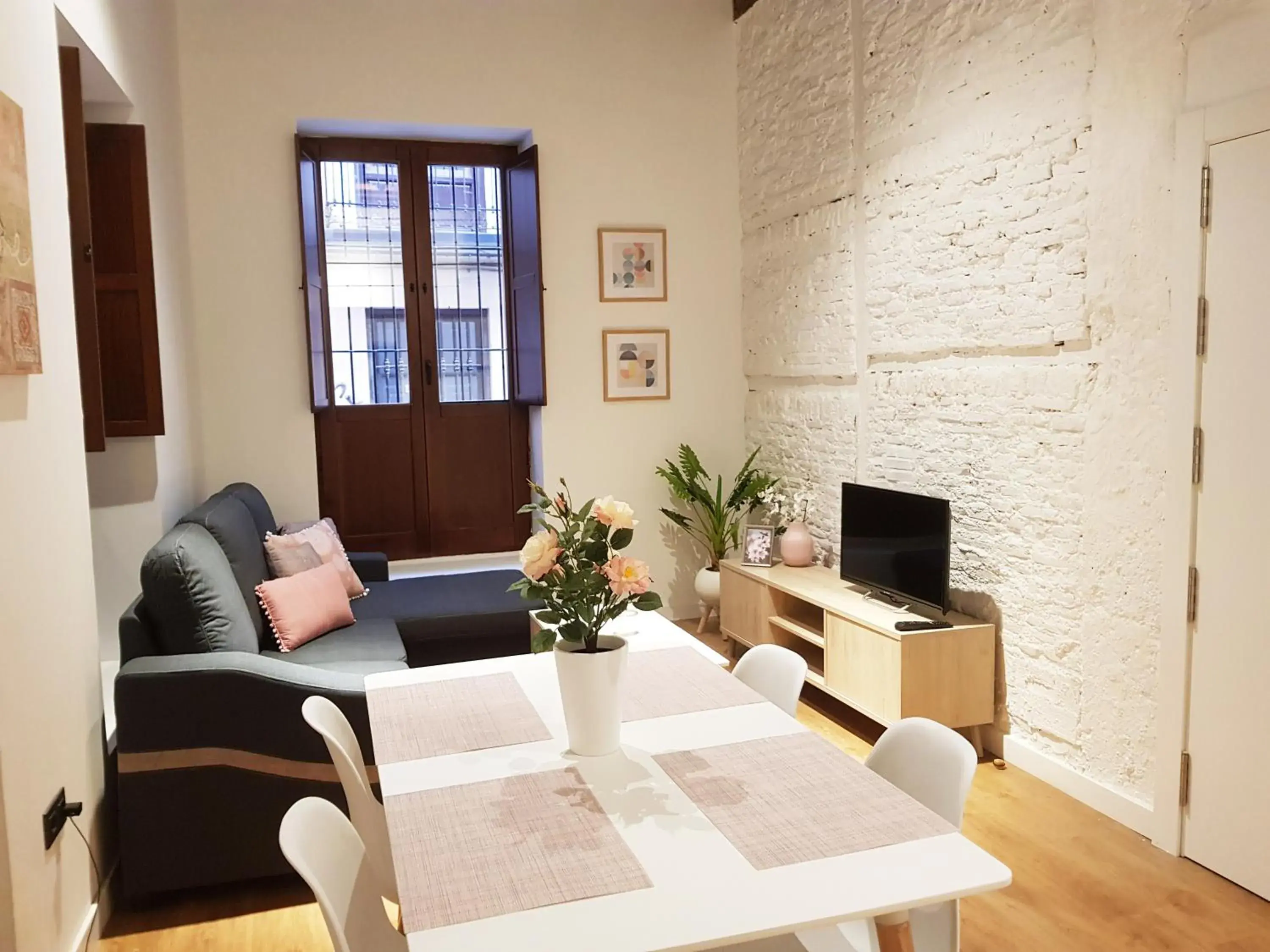 Living room in Apartamentos Granada Deluxe 3000 Living room in Apartamentos Granada Deluxe 3000