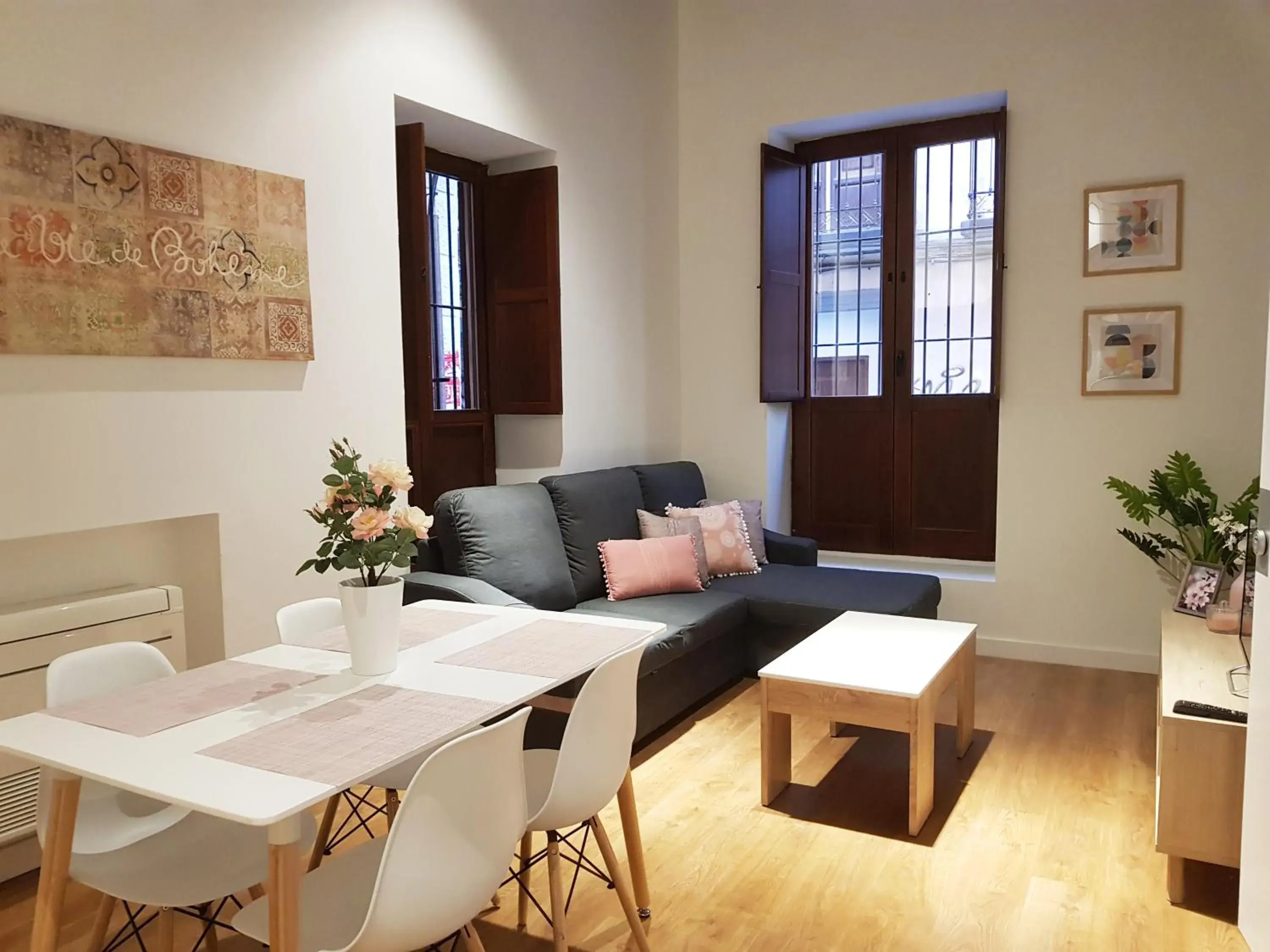 Living room in Apartamentos Granada Deluxe 3000 Living room in Apartamentos Granada Deluxe 3000