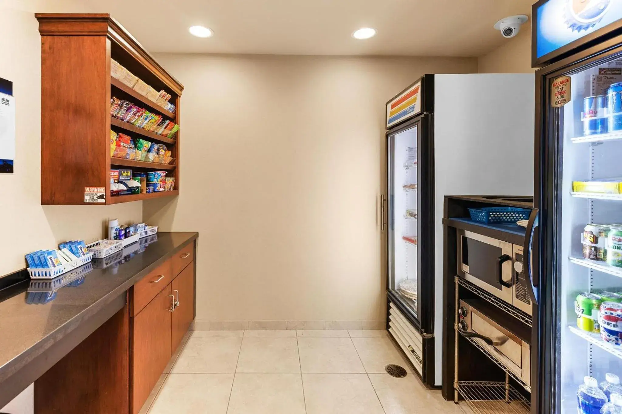 Food and drinks in Cobblestone Hotel & Suites - Knoxville Food and drinks in Cobblestone Hotel & Suites - Knoxville