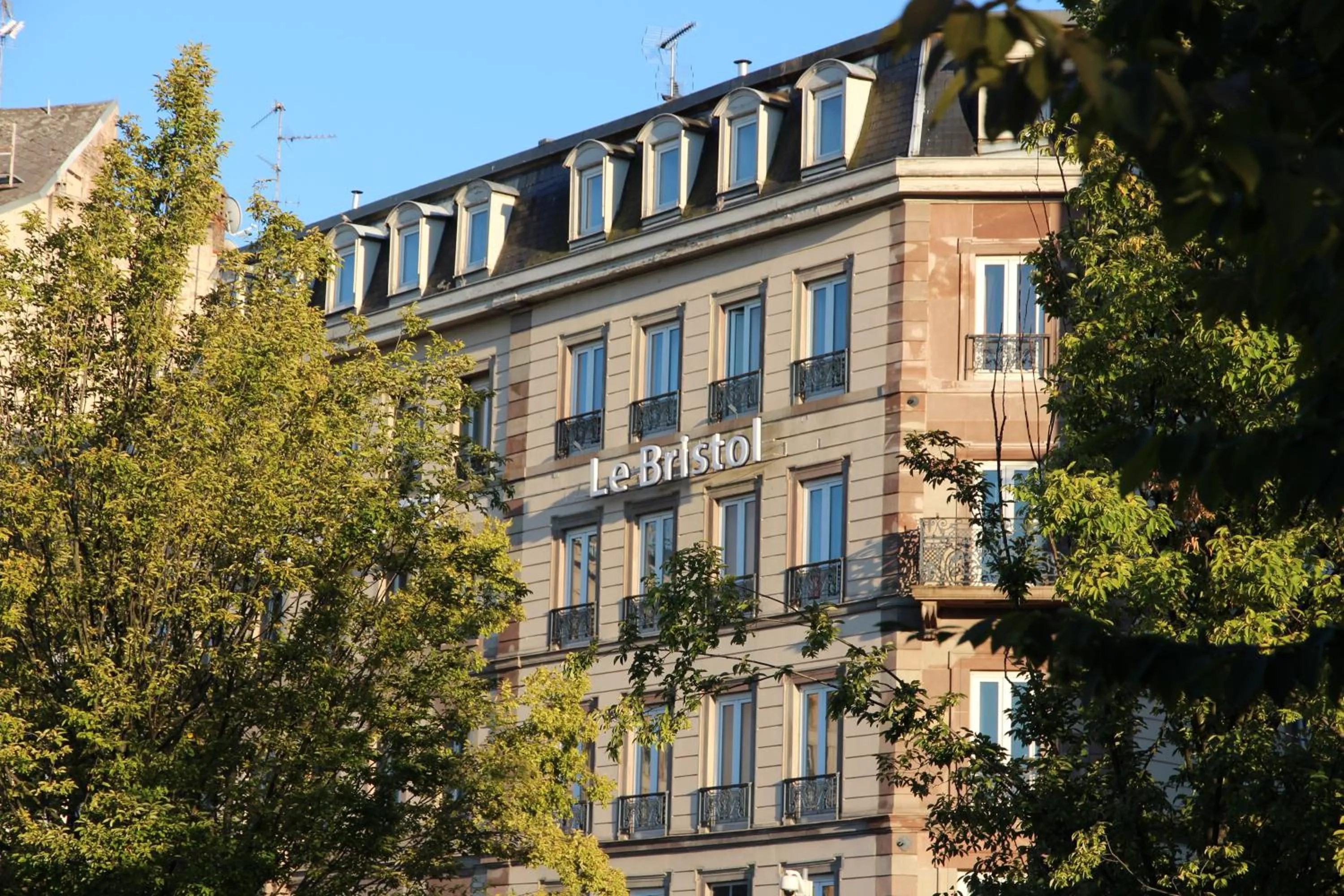 Property building in Hôtel Le Bristol Strasbourg Gare