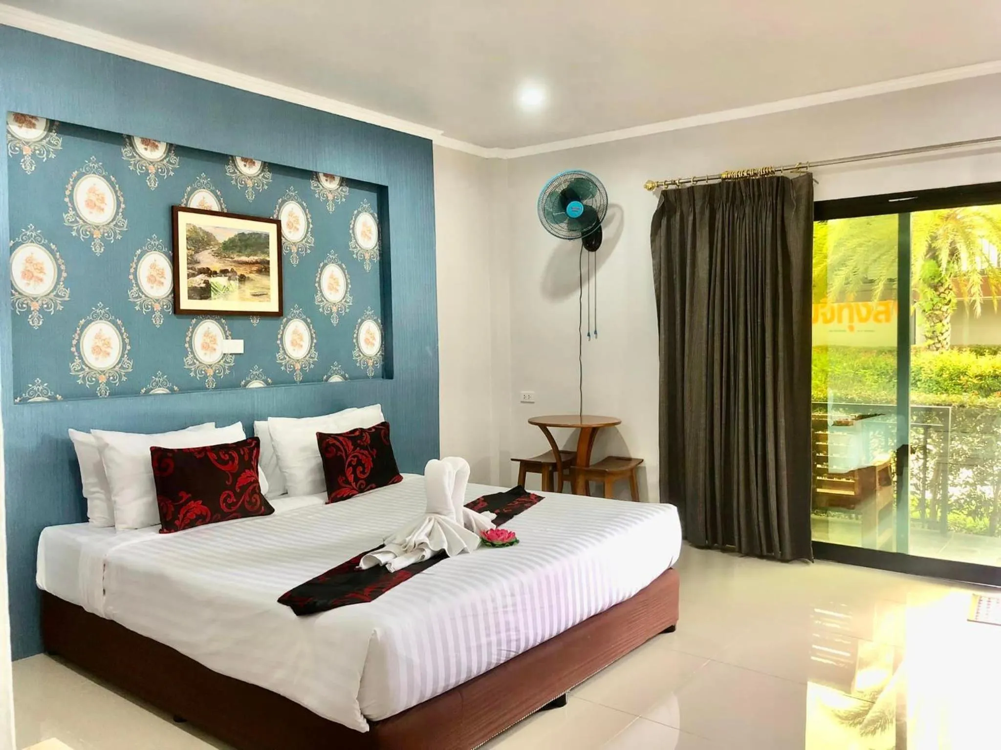 Property building in Mg Thung Song Hotel