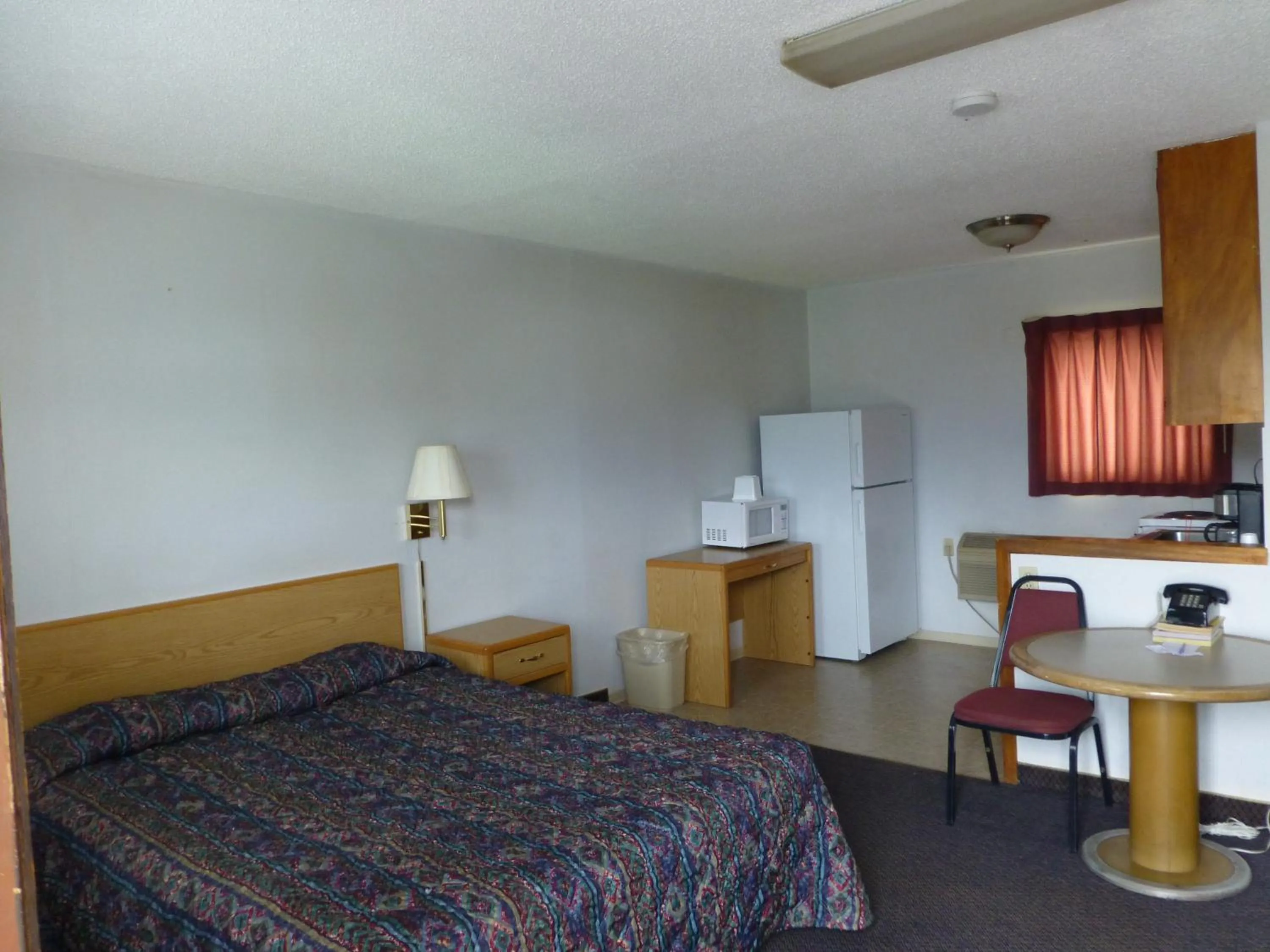 Queen Suite in Umatilla Inn & Suites