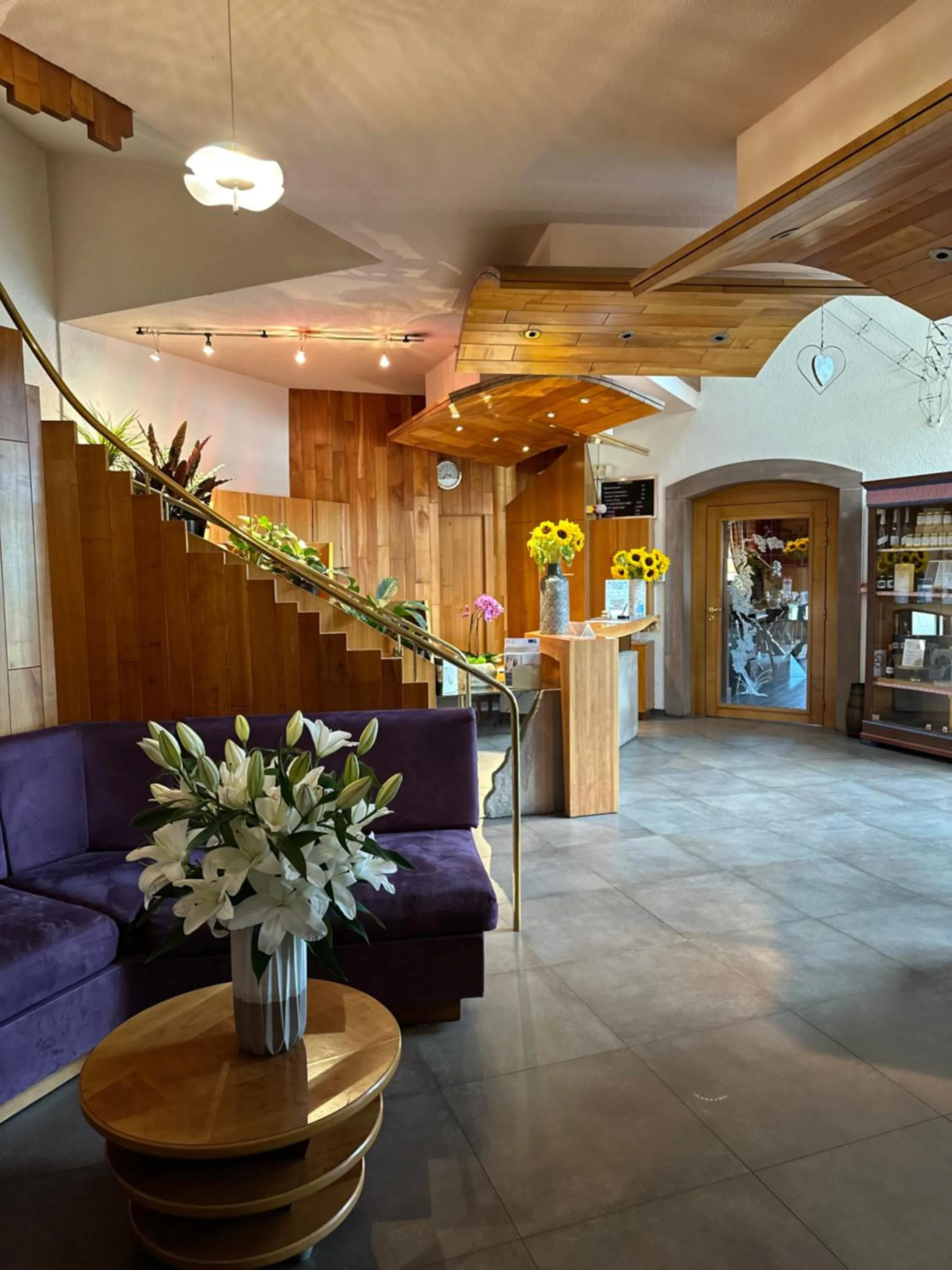 Lobby or reception in Le Rosenmeer - Hotel Restaurant, au coeur de la route des vins d'Alsace