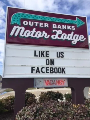 Facade/entrance in Outer Banks Motor Lodge