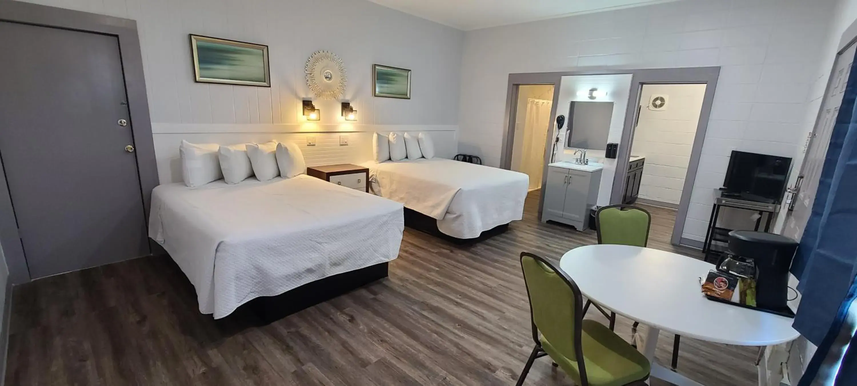 View (from property/room), Bed in Outer Banks Motor Lodge View (from property/room), Bed in Outer Banks Motor Lodge