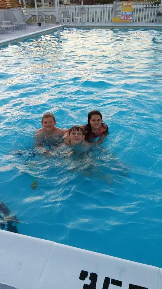 Swimming pool in Outer Banks Motor Lodge Swimming pool in Outer Banks Motor Lodge
