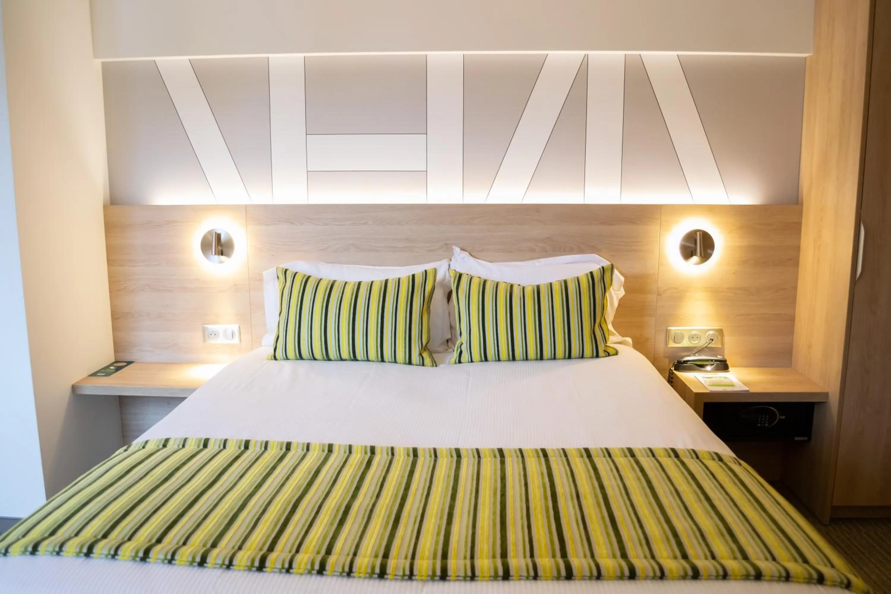 Bed in Hôtel Restaurant Au Boeuf