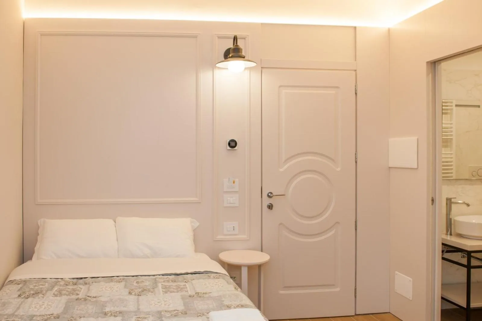 Bed in Amendola Central Station