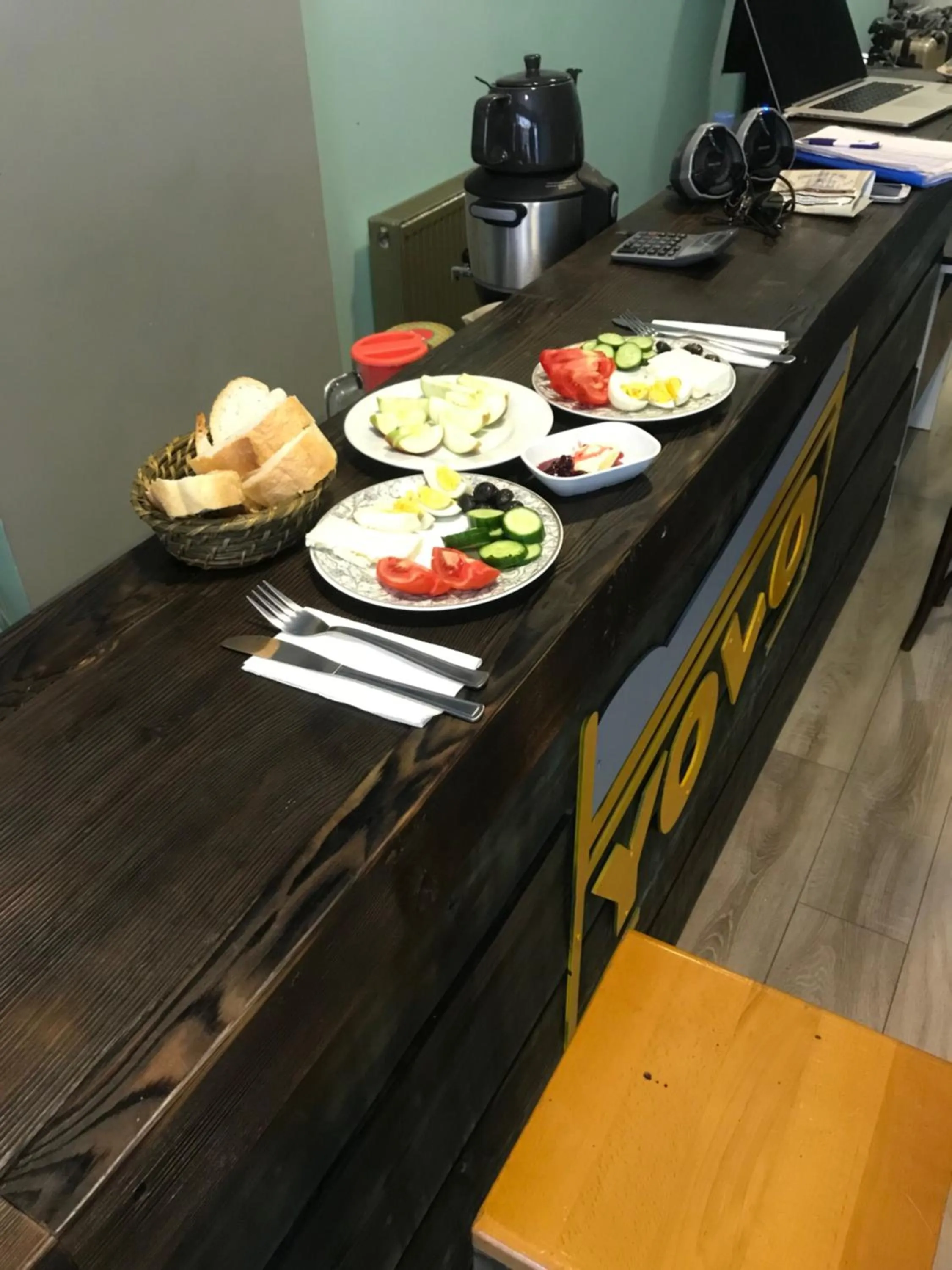 Breakfast in YOLO Hostel