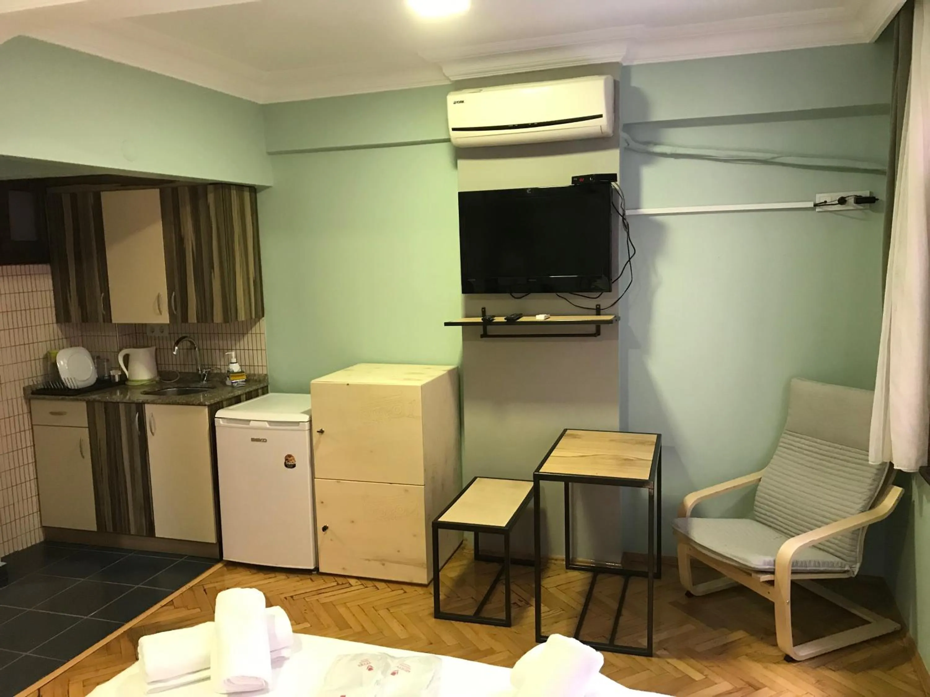 Bedroom in YOLO Hostel