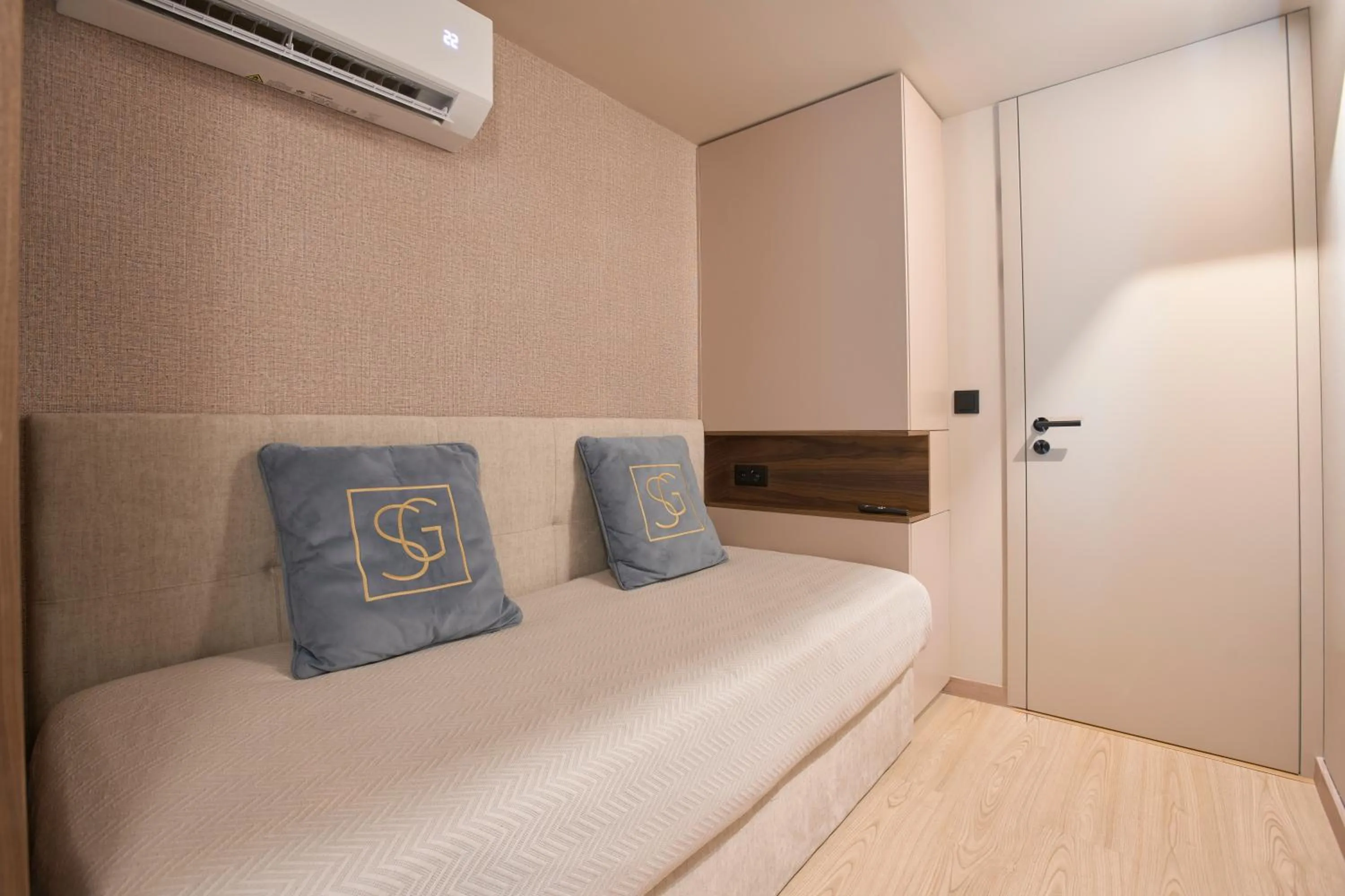 Bedroom, Bed in Signature Apartments Santa Catarina