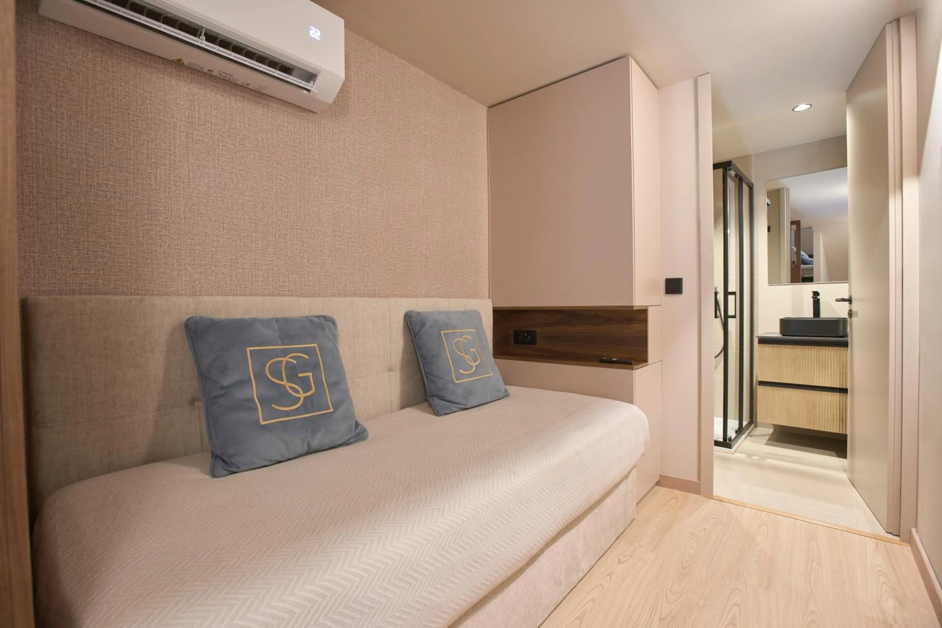 Bedroom, Bed in Signature Apartments Santa Catarina