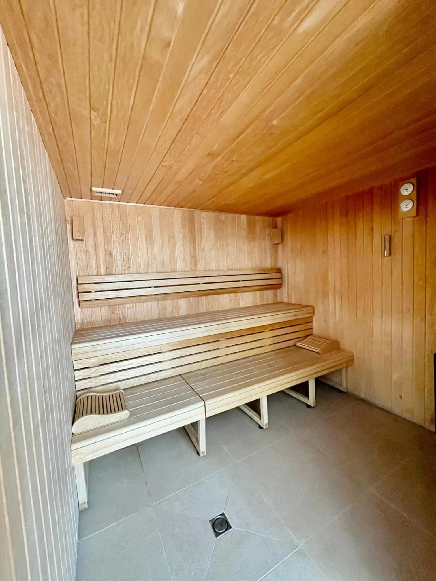 Sauna in Le Richebourg Hôtel, Restaurant & Spa