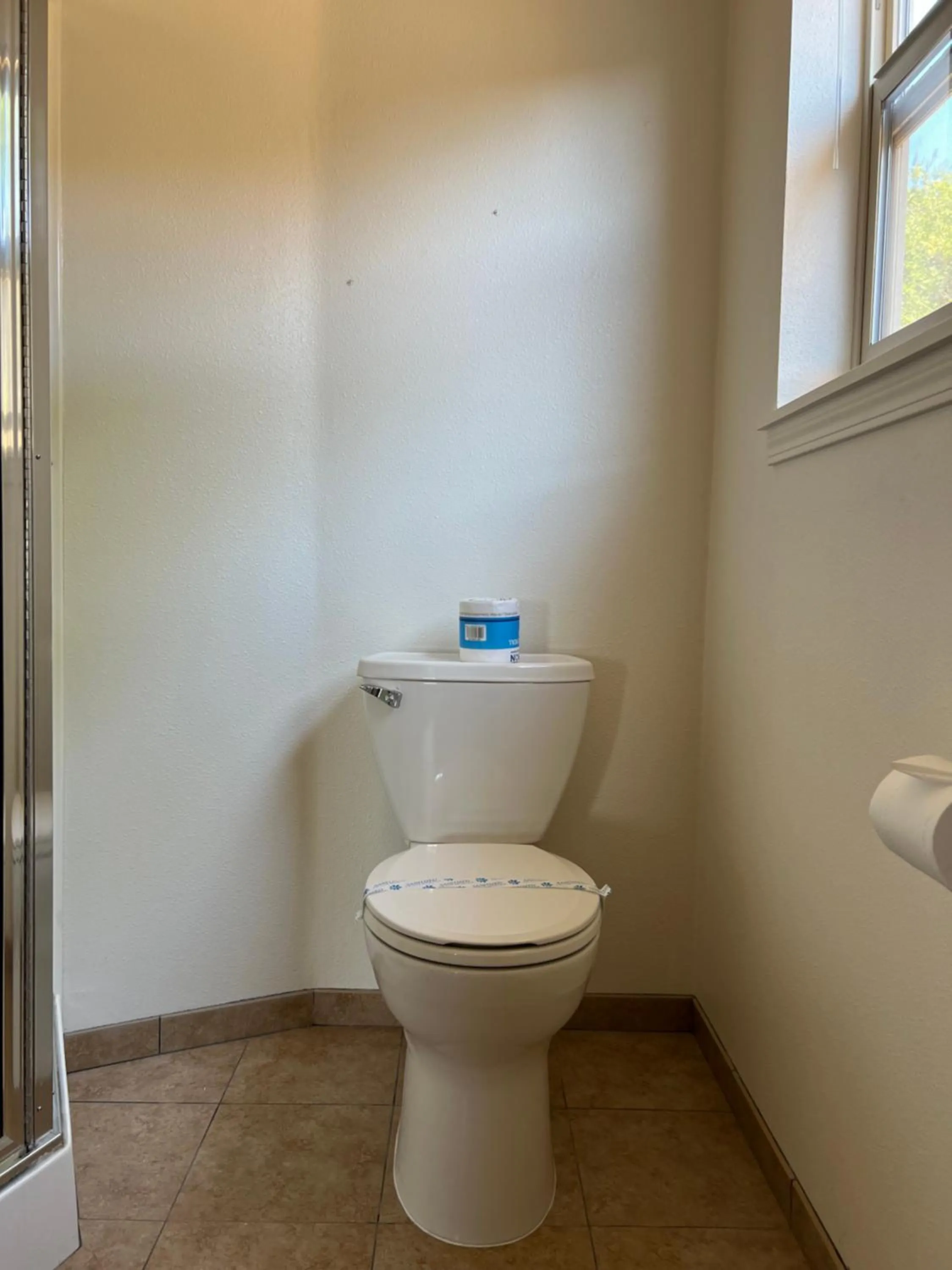 Toilet in Port Townsend Inn