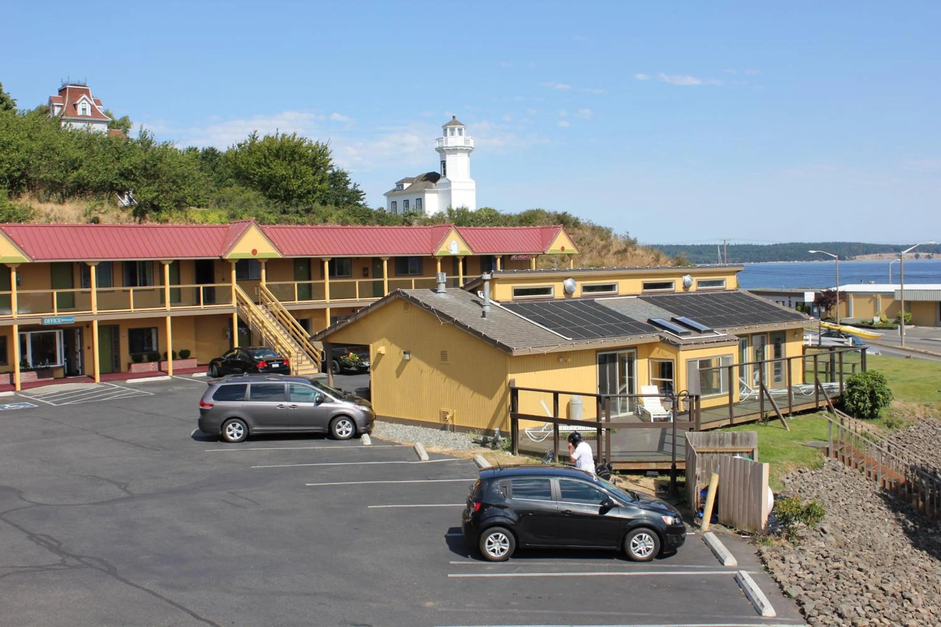 Property building in Port Townsend Inn