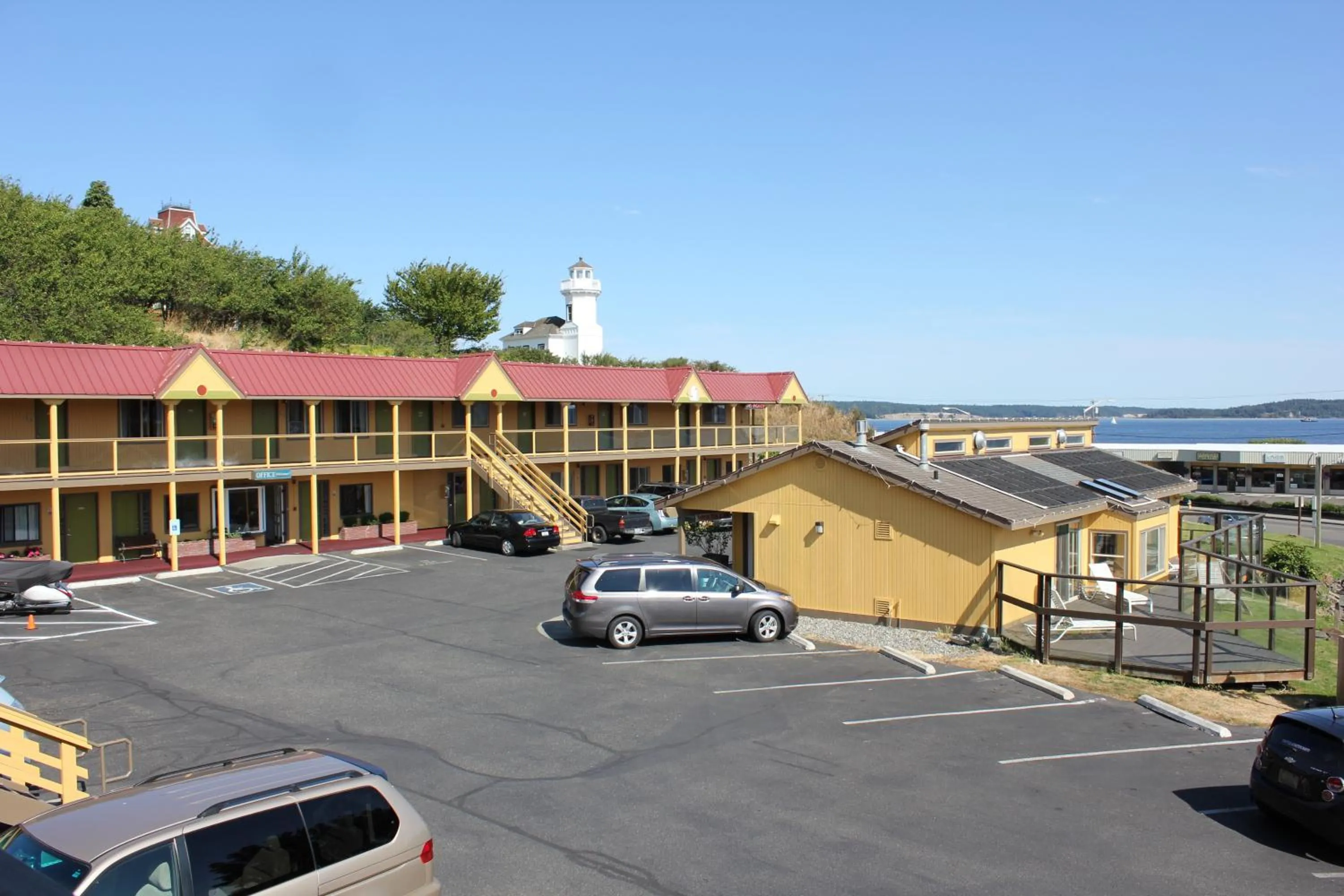 Property building in Port Townsend Inn