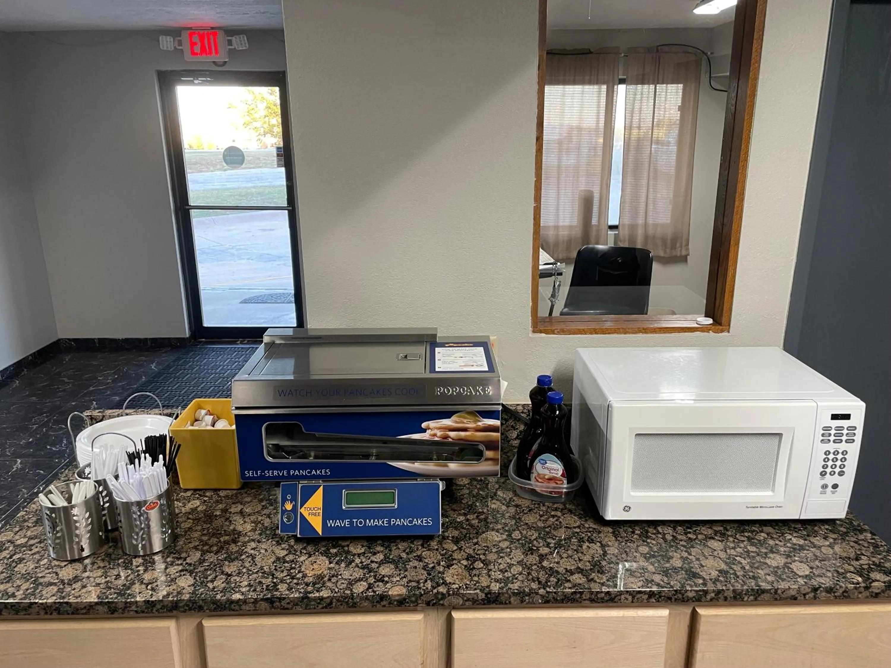 Breakfast in Days Inn by Wyndham Warrensburg