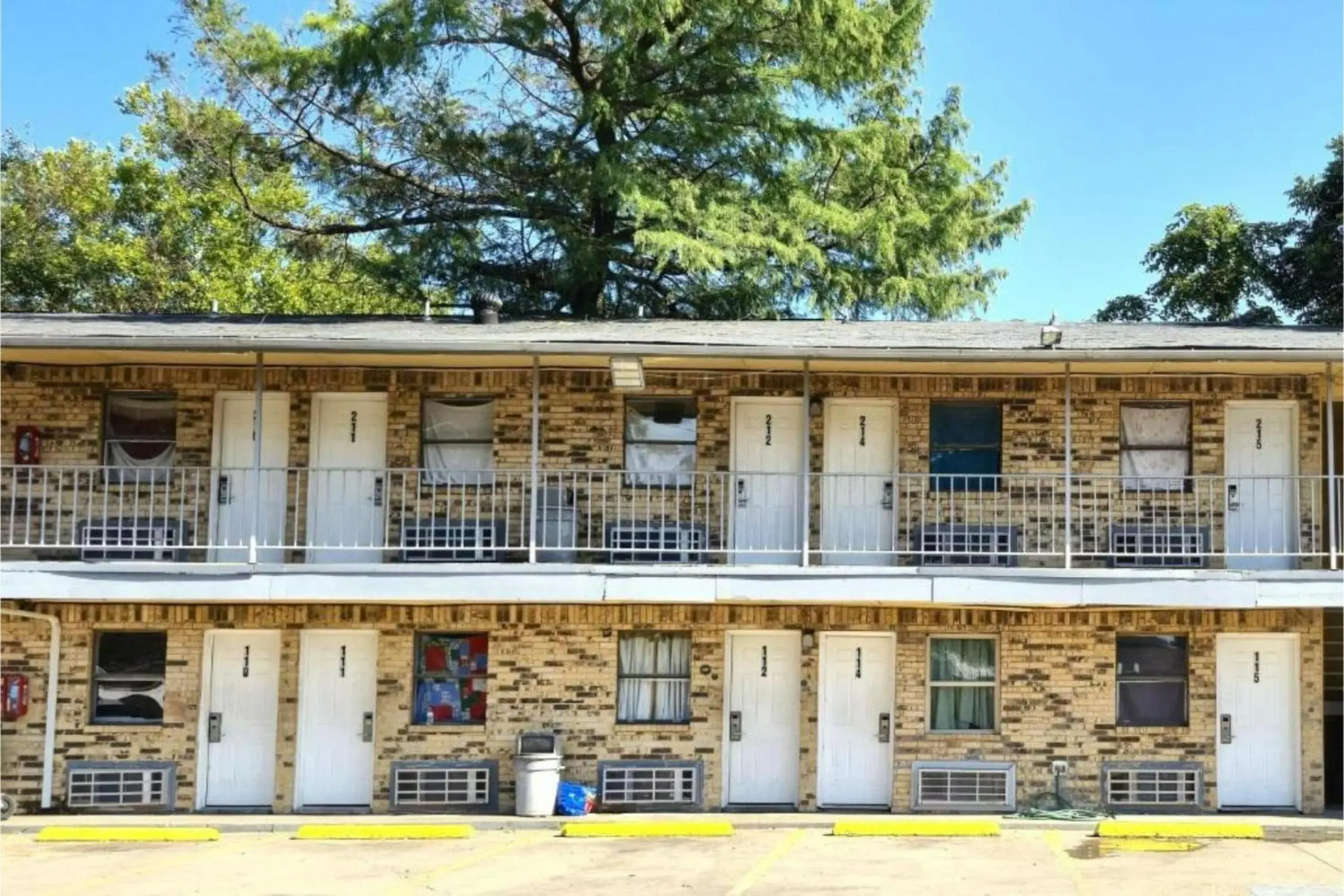 Property building in Mi Amor Inn & Suites by Hotel O Dallas Tx Hwy 352 Property building in Mi Amor Inn & Suites by Hotel O Dallas Tx Hwy 352