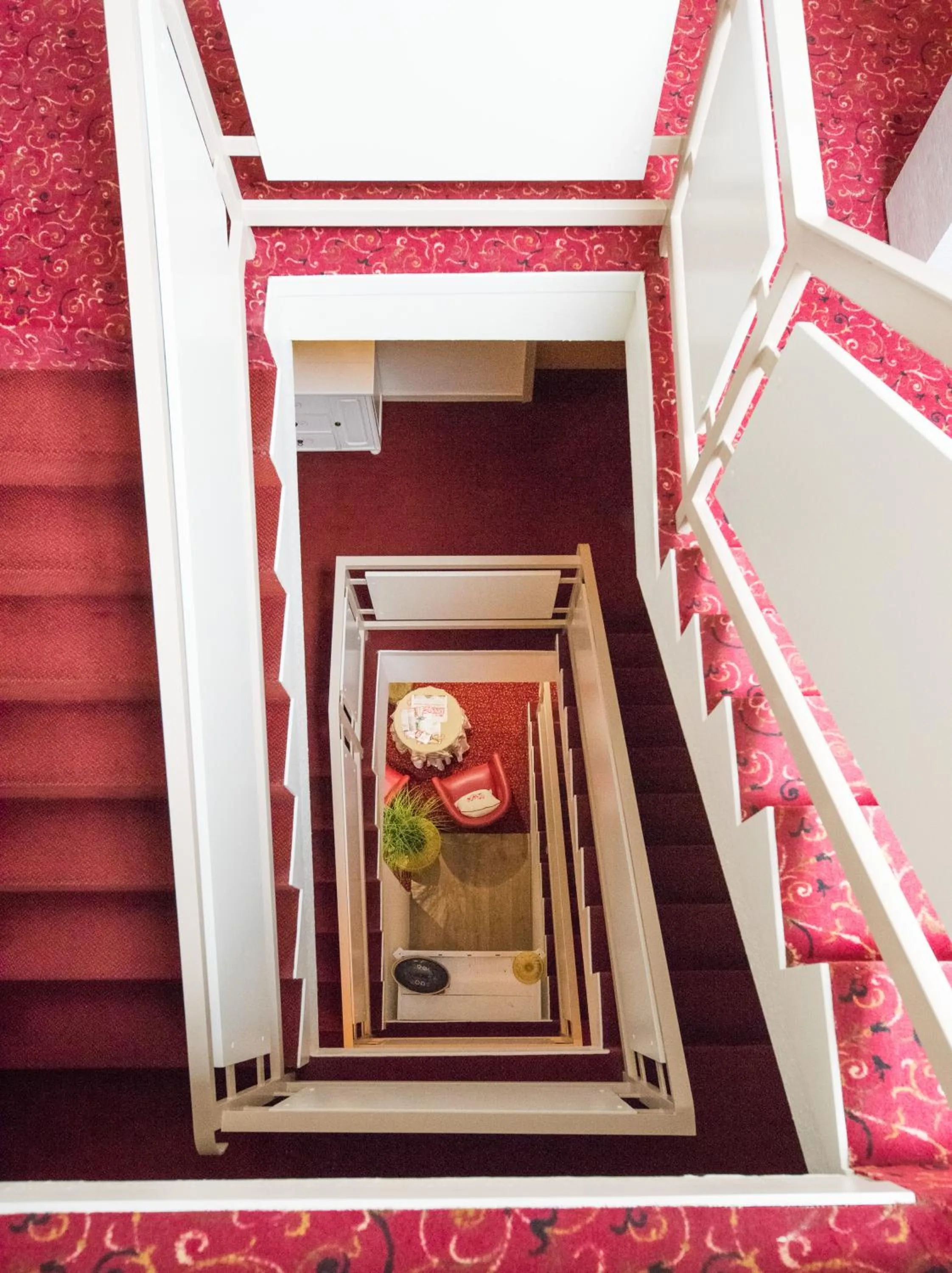 Lobby or reception in Hôtel Restaurant Le Kastelberg, The Originals Boutique