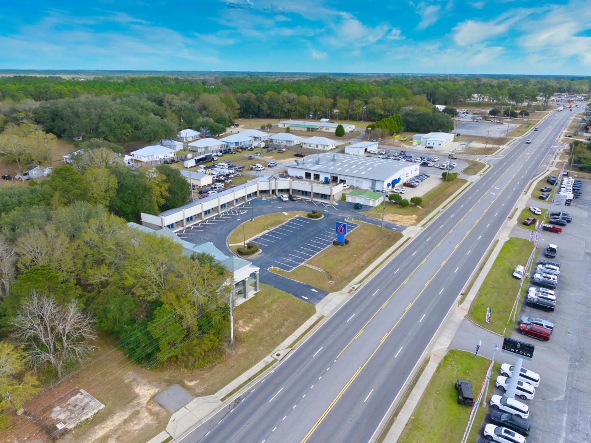 Property building in Motel 6-Moultrie, GA