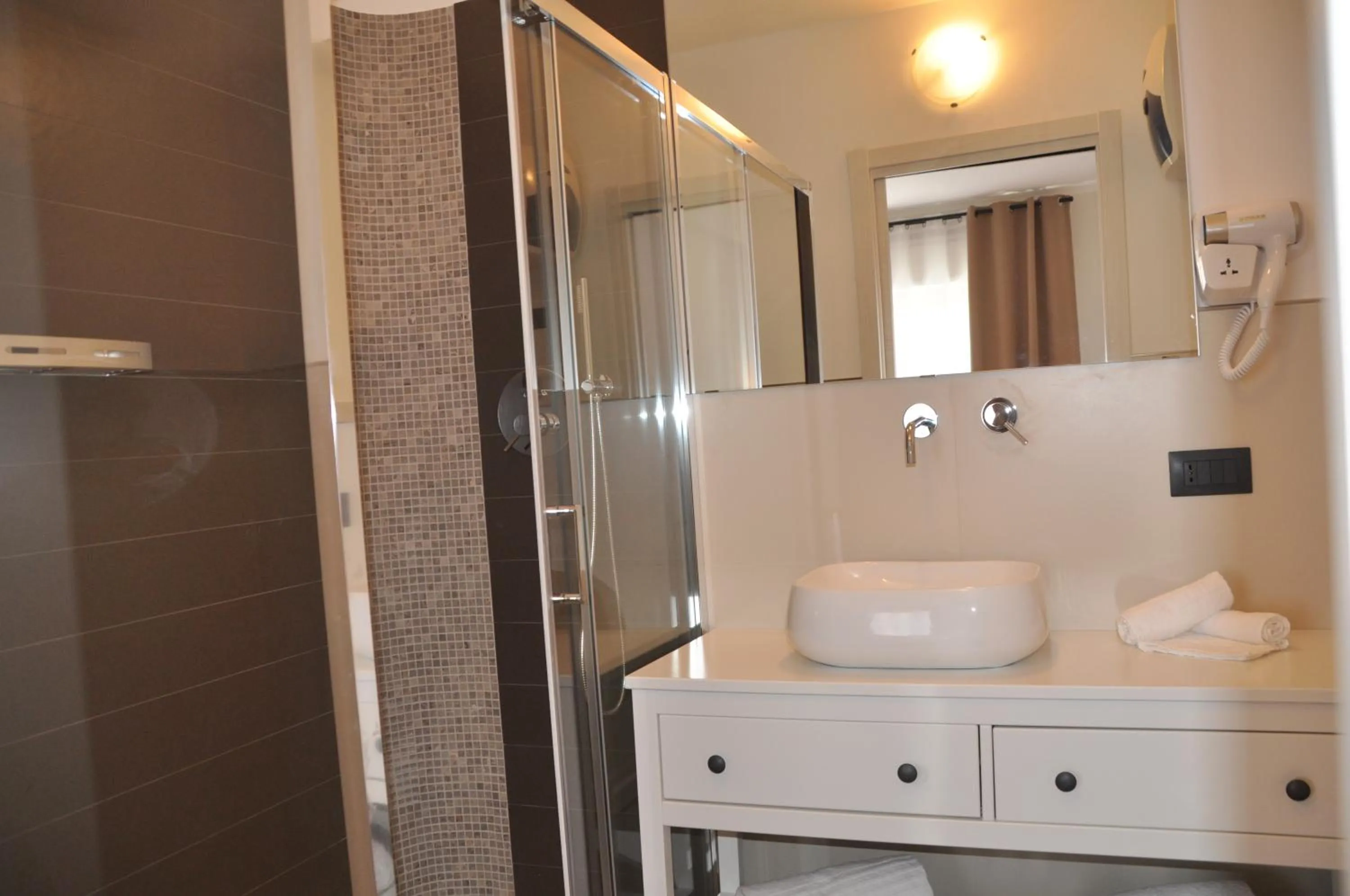 Toilet in EVA LUXURY ROOMS CAGLIARI