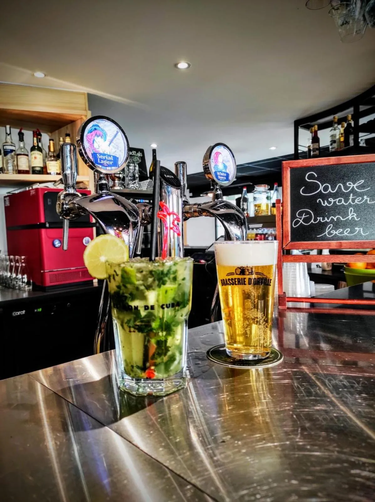 Restaurant/places to eat in Campanile Hotel Senlis