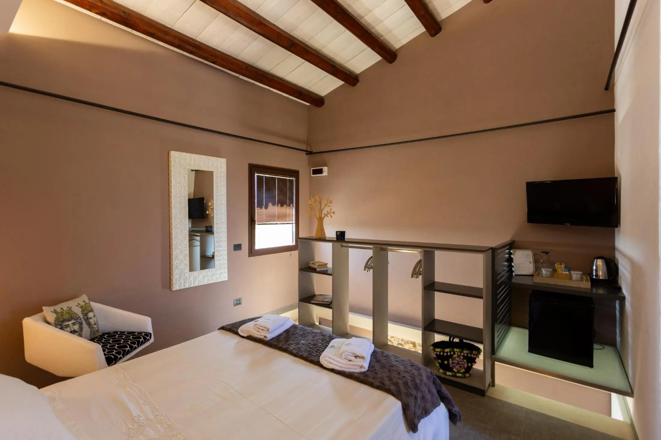 TV and multimedia, Bed in Oikos in Terre di Zaccanello