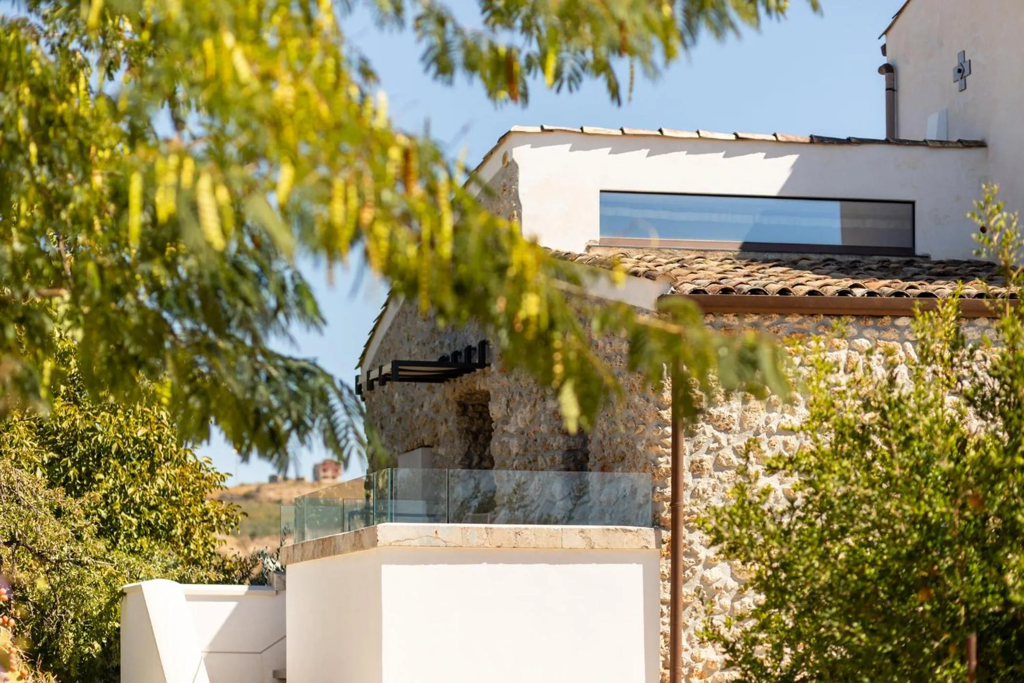 Property building in Oikos in Terre di Zaccanello