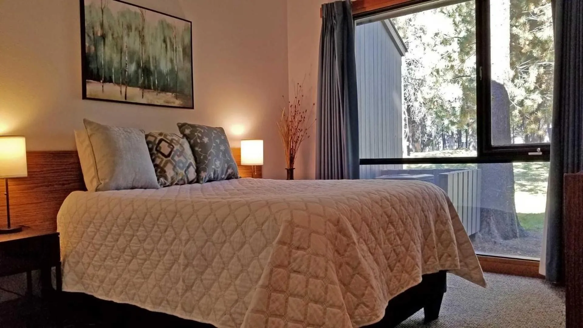 Bed in Meadow House 21