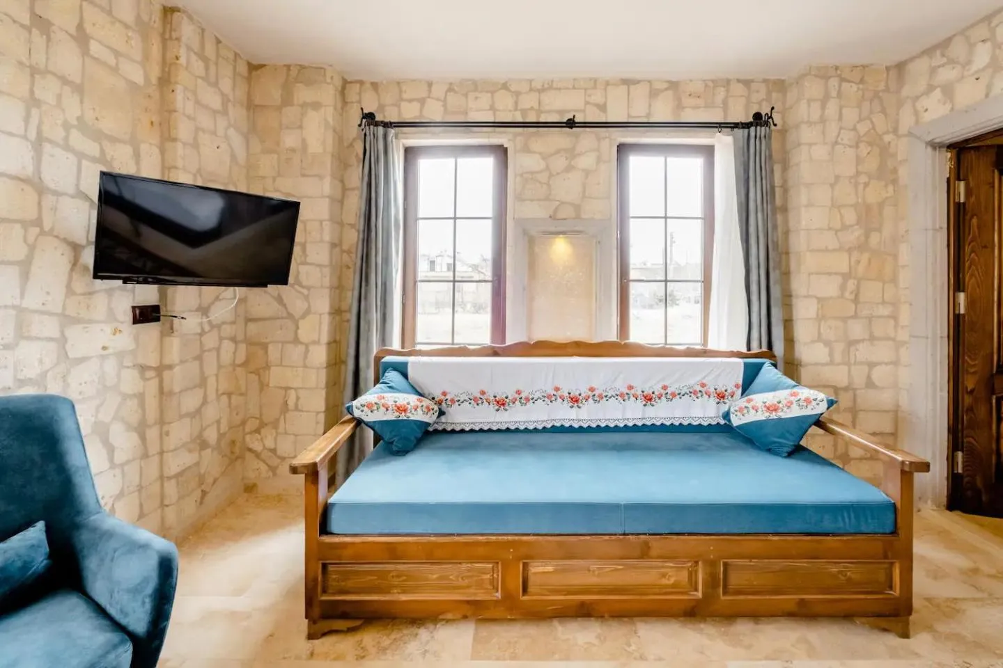 Bed in Castle Panorama House