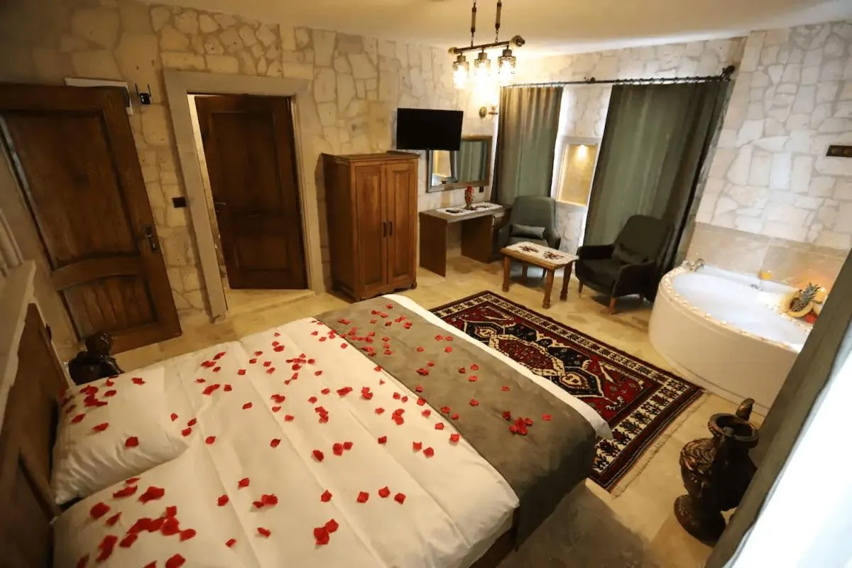 Queen Room with Spa Bath in Castle Panorama House
