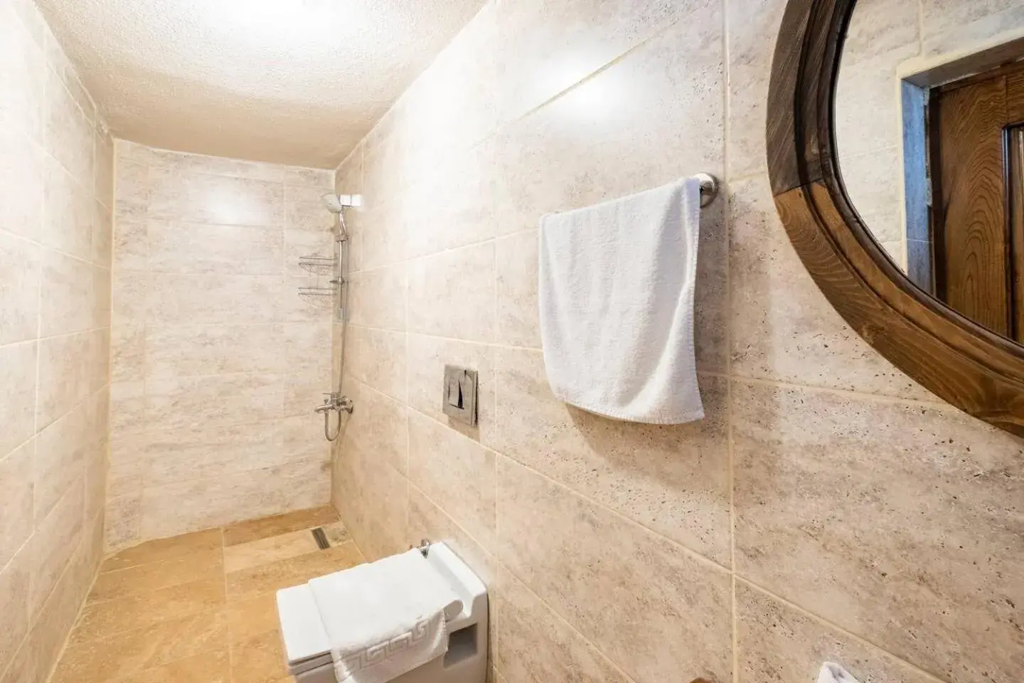Deluxe Double Room with Balcony in Castle Panorama House Deluxe Double Room with Balcony in Castle Panorama House