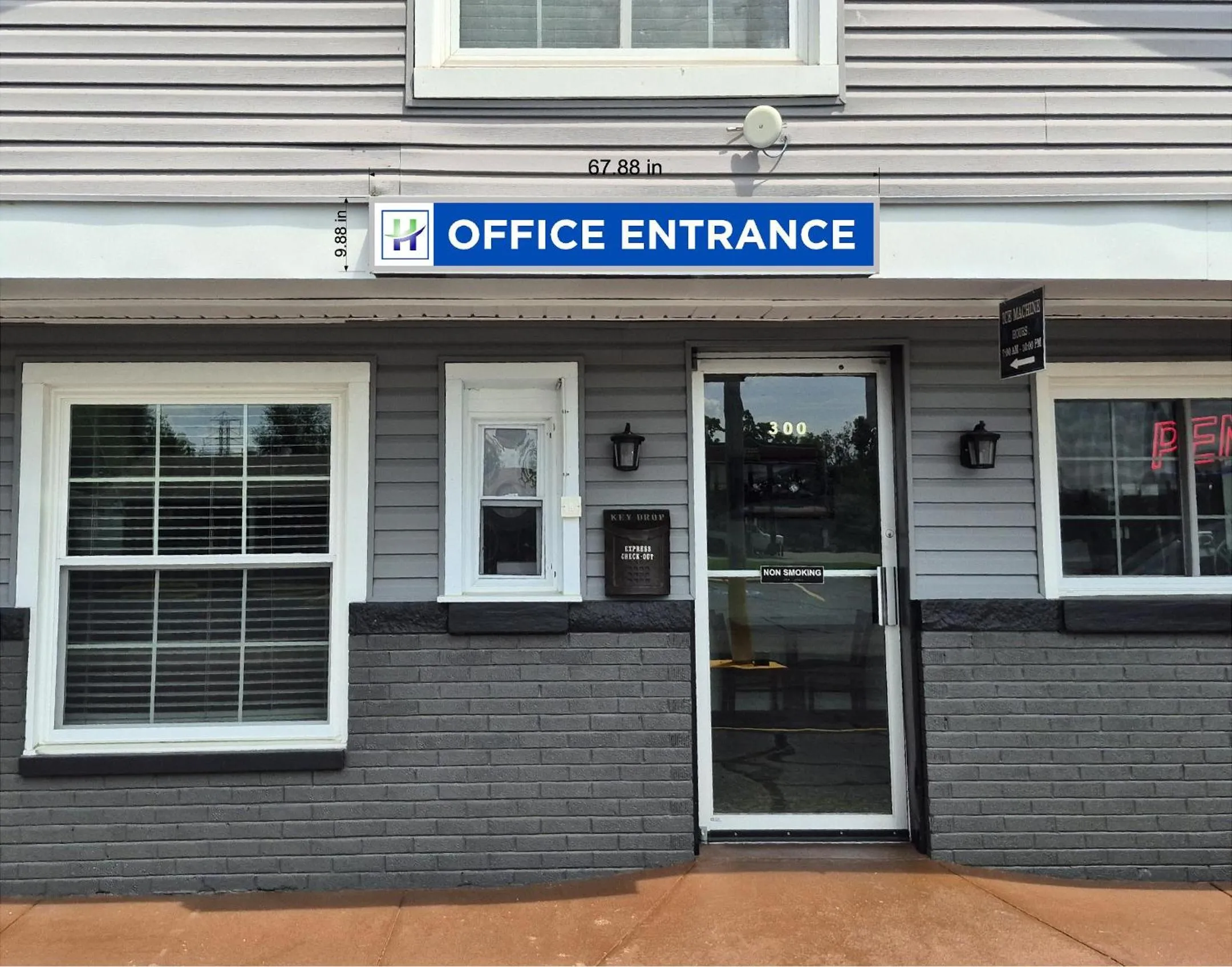 Hometowne Inn & Suites