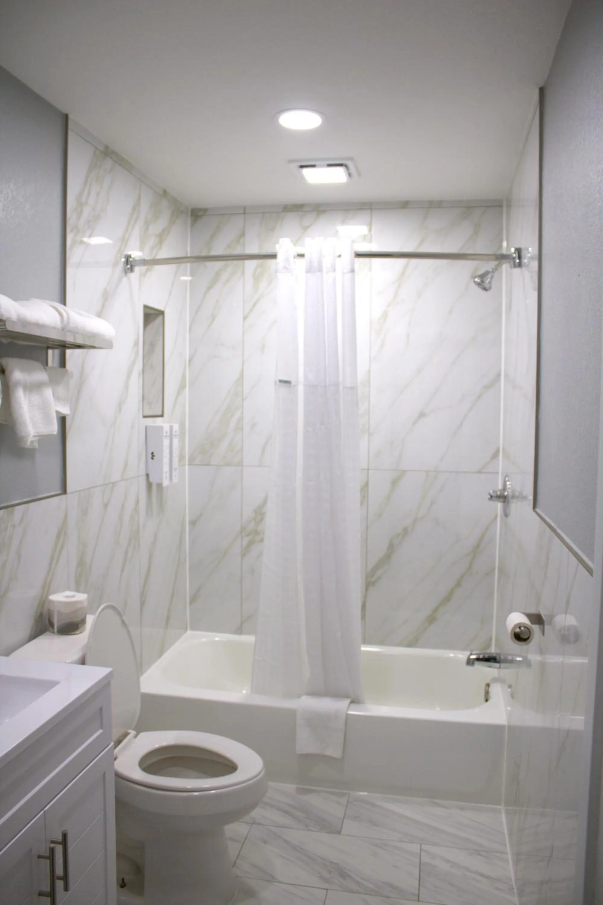 HavenPointe Inn & Suites