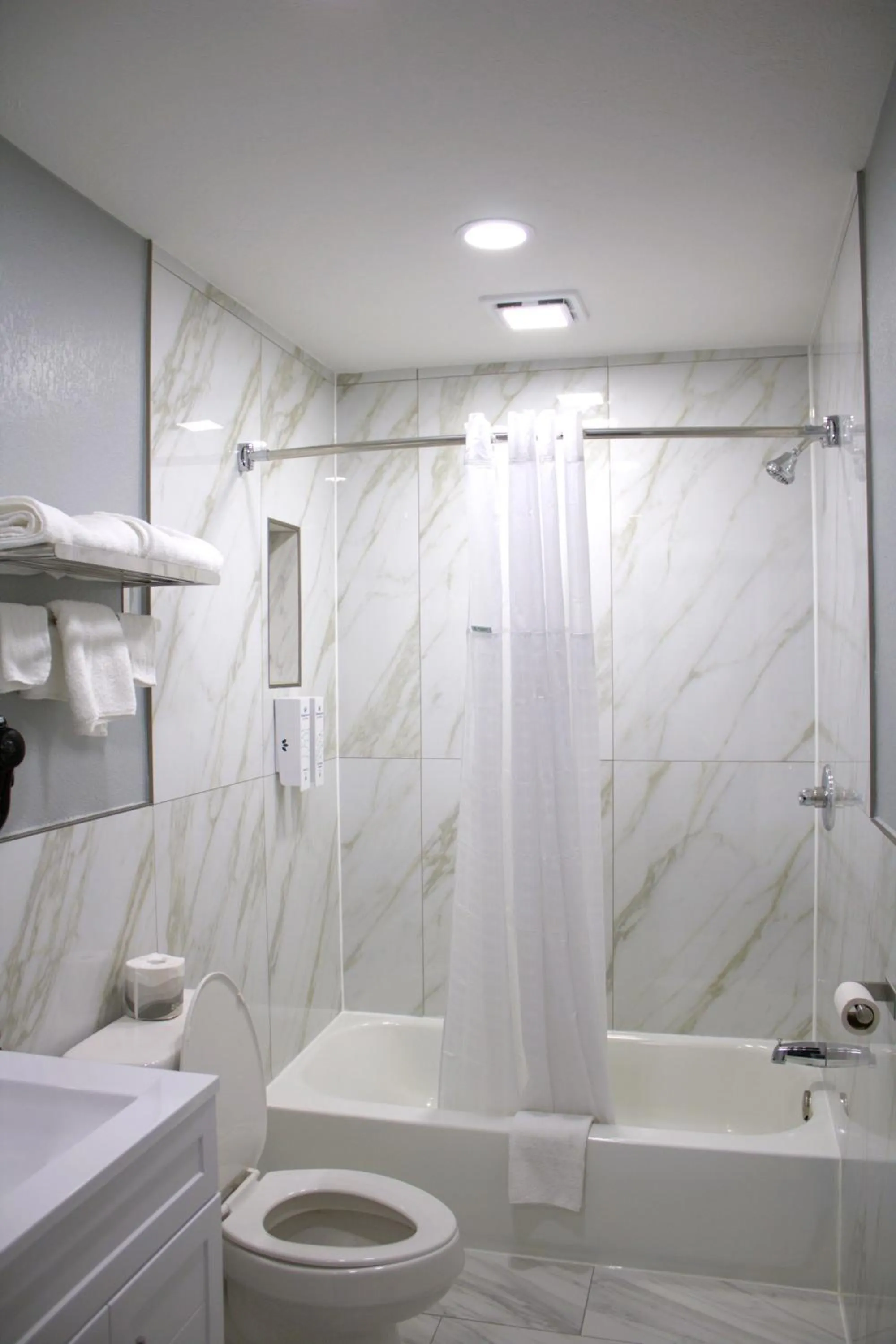 HavenPointe Inn & Suites