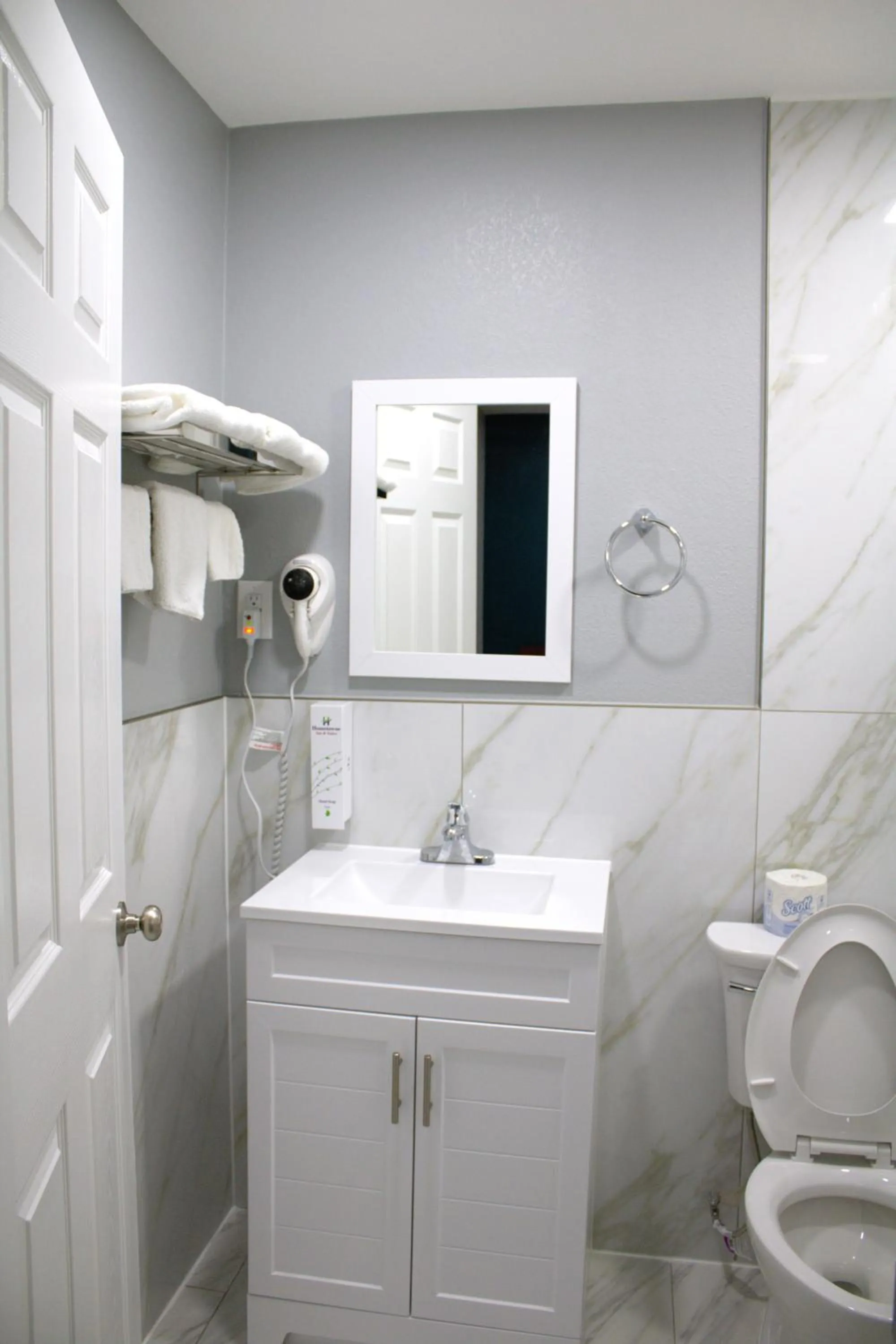 HavenPointe Inn & Suites