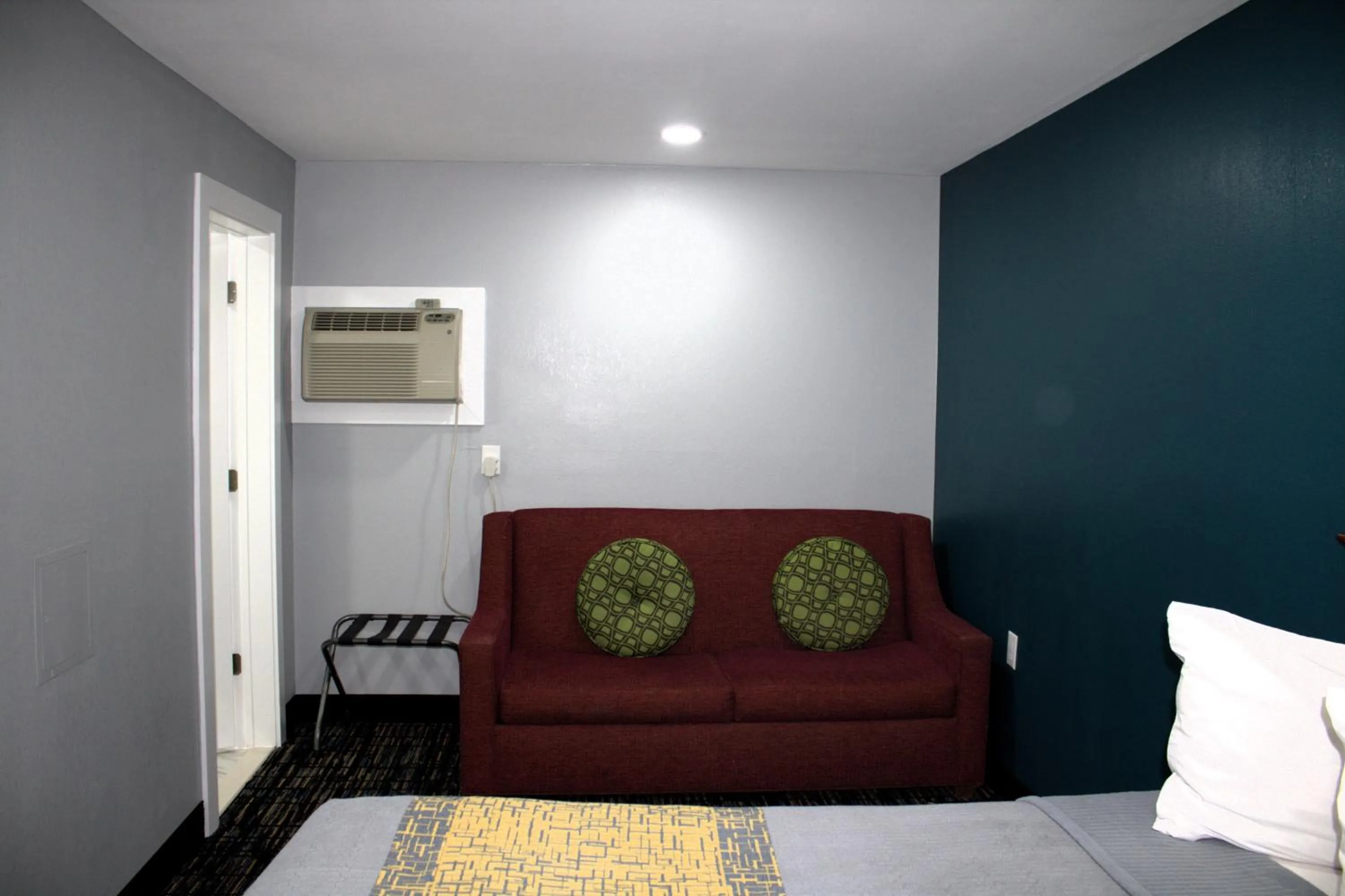 HavenPointe Inn & Suites