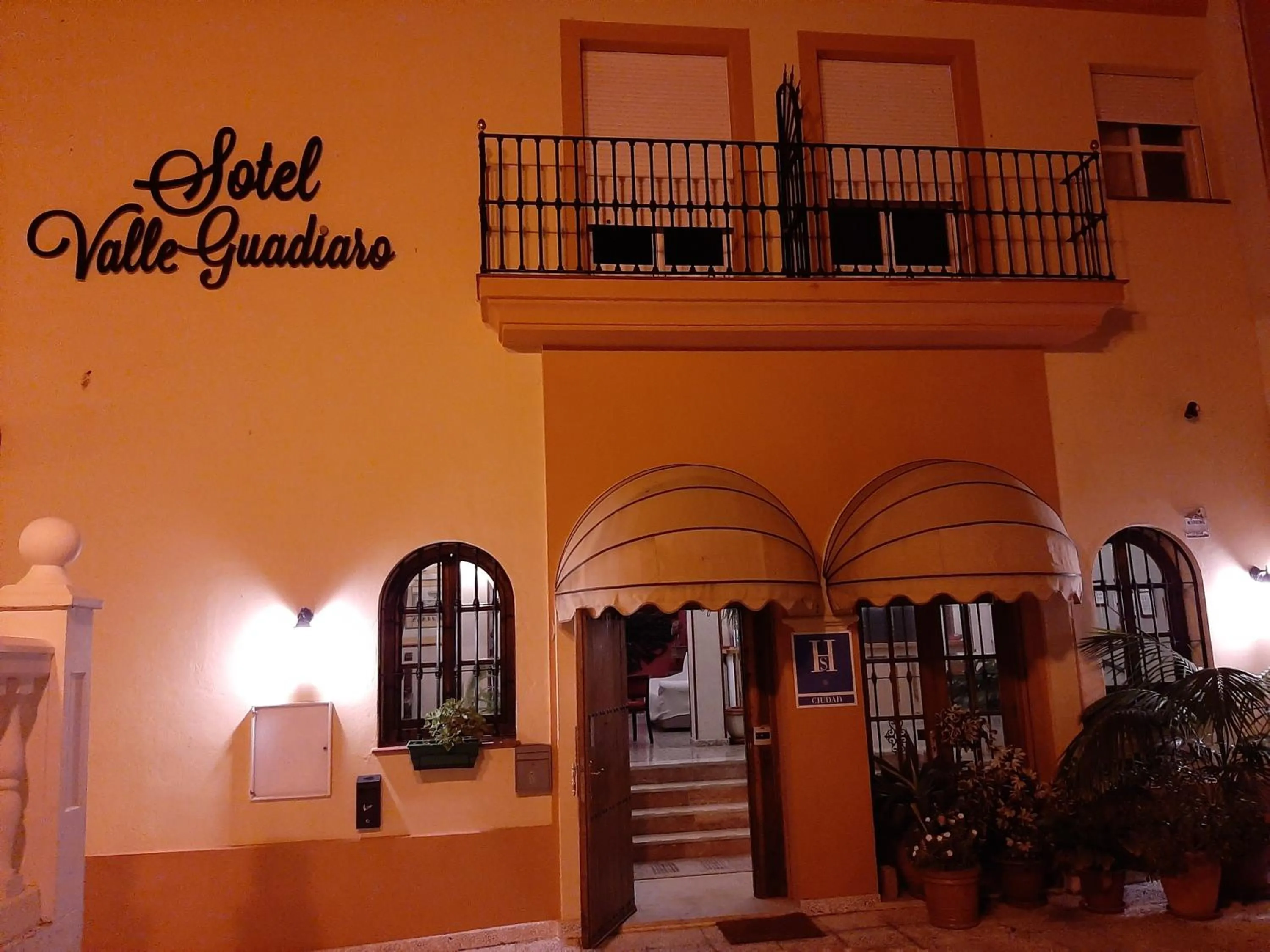 Facade/entrance in Sotel Valle Guadiaro