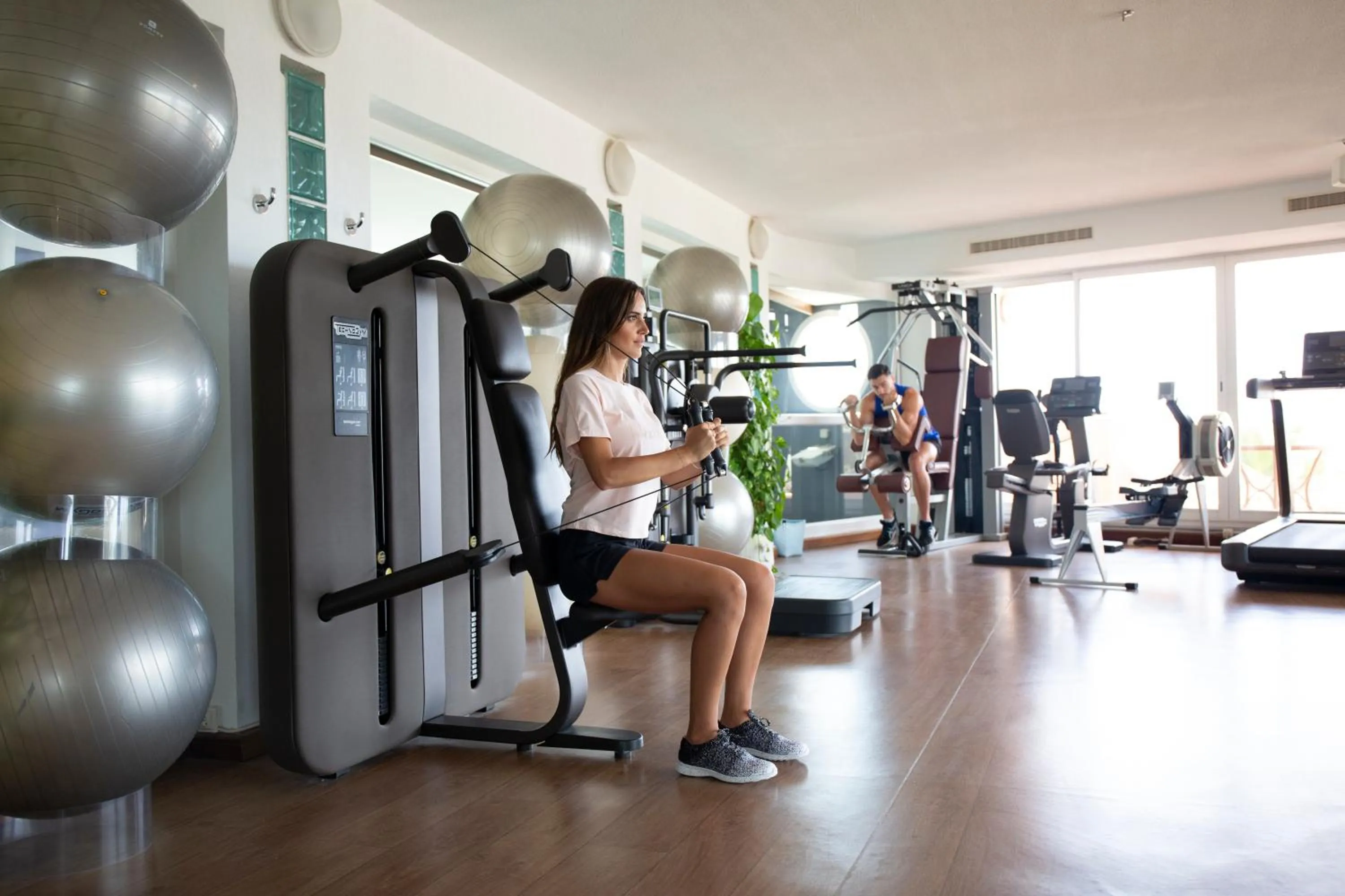 Fitness centre/facilities in Grand Hôtel Les Flamants Roses Thalasso & Spa