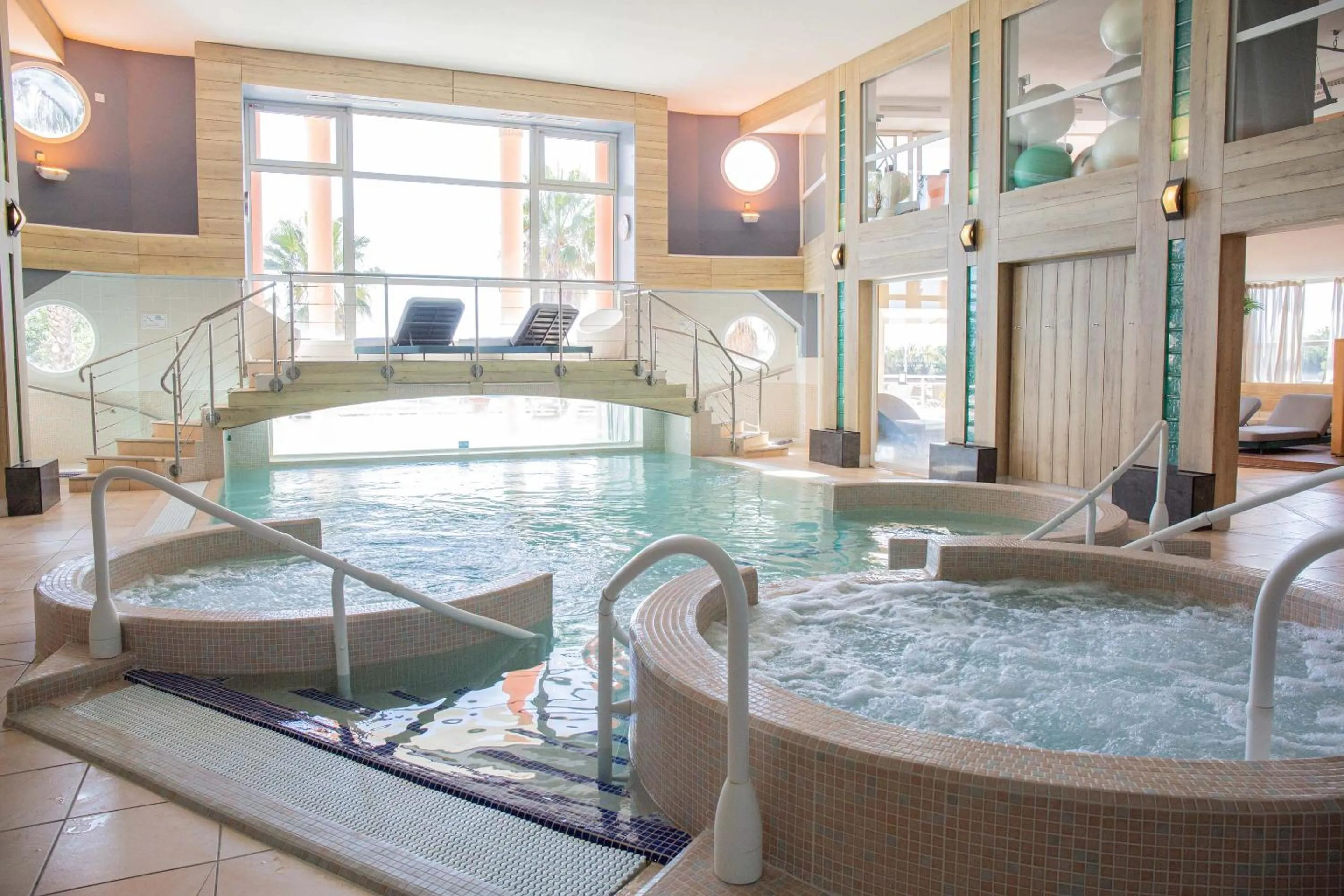 Spa and wellness centre/facilities in Grand Hôtel Les Flamants Roses Thalasso & Spa