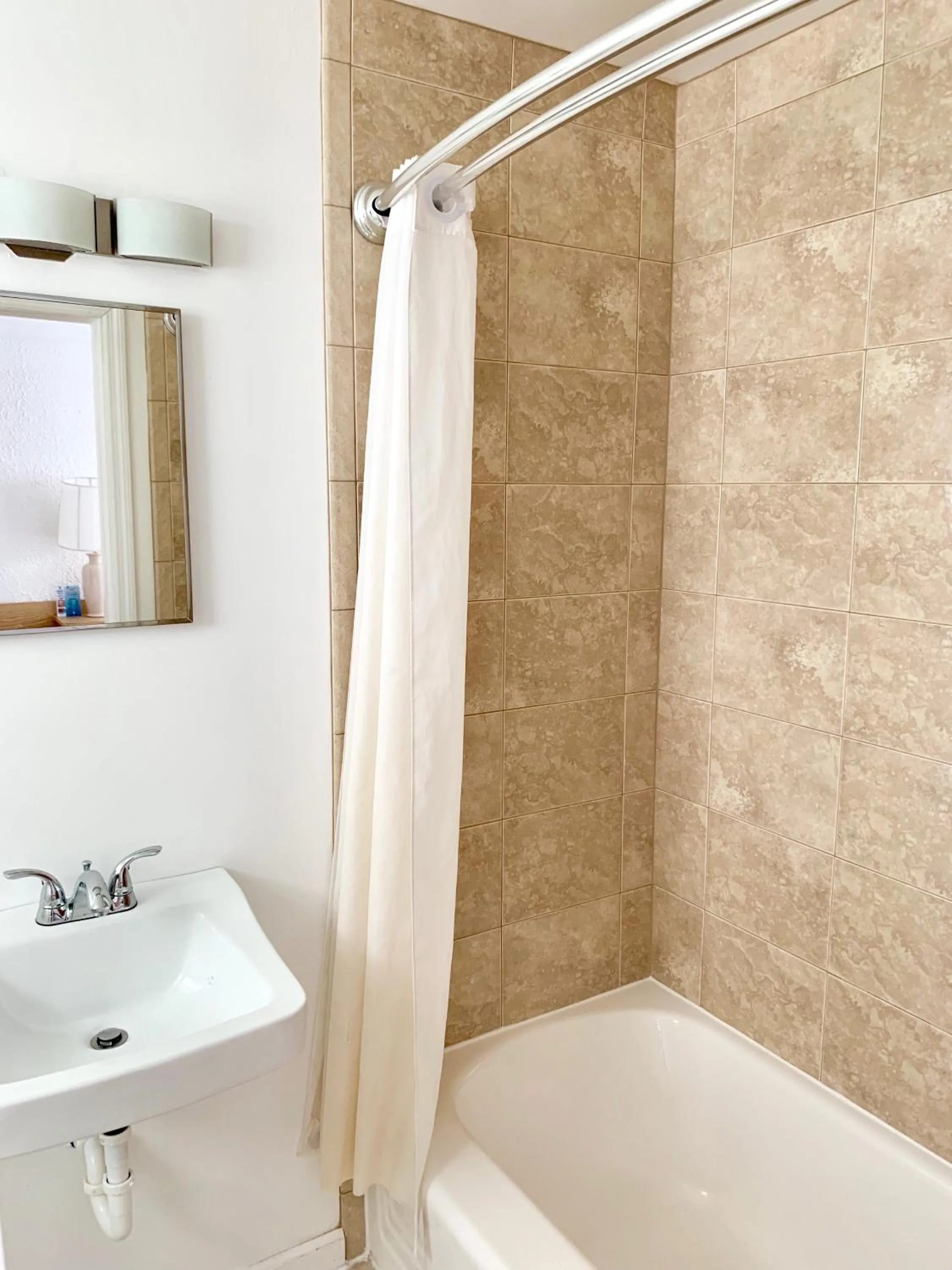 Shower in White Caps Motel